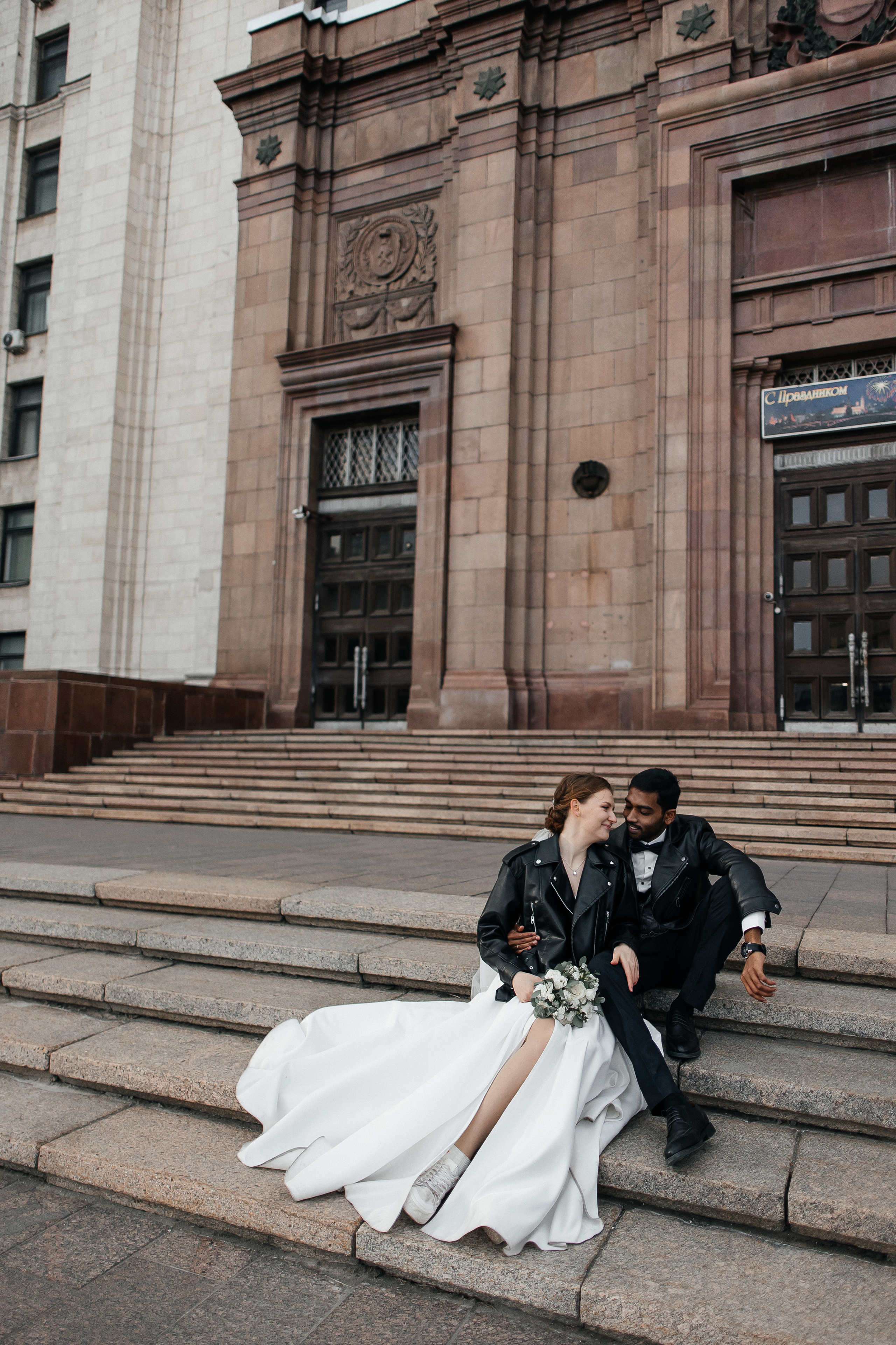 Полина и Вигнеш (ЗАГС + прогулка). Фотограф в Москве Екатерина Потапова