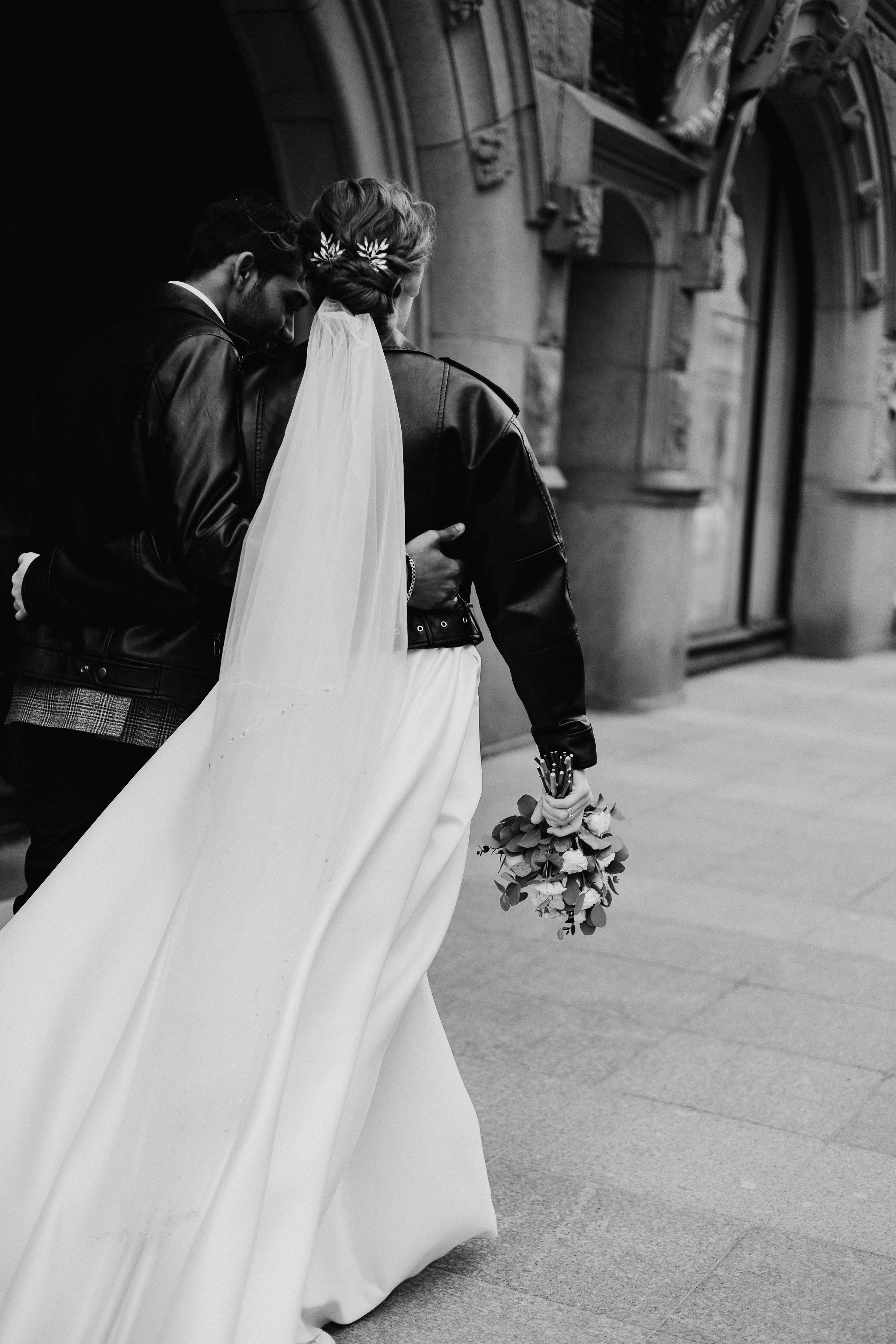 Полина и Вигнеш (ЗАГС + прогулка). Фотограф в Москве Екатерина Потапова