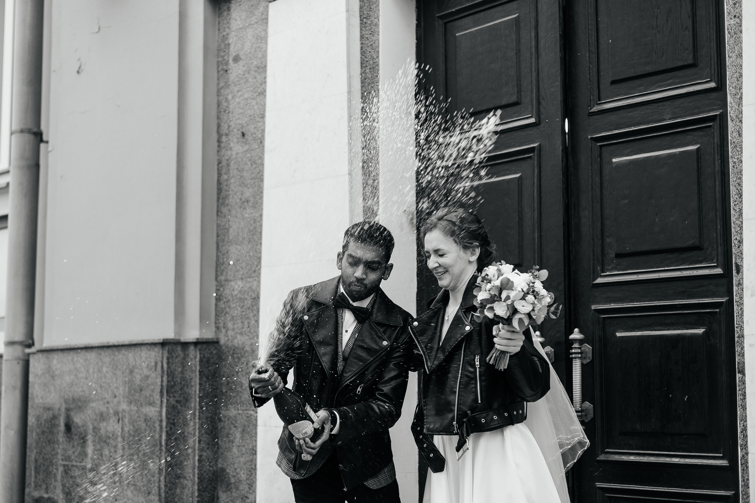 Полина и Вигнеш (ЗАГС + прогулка). Фотограф в Москве Екатерина Потапова