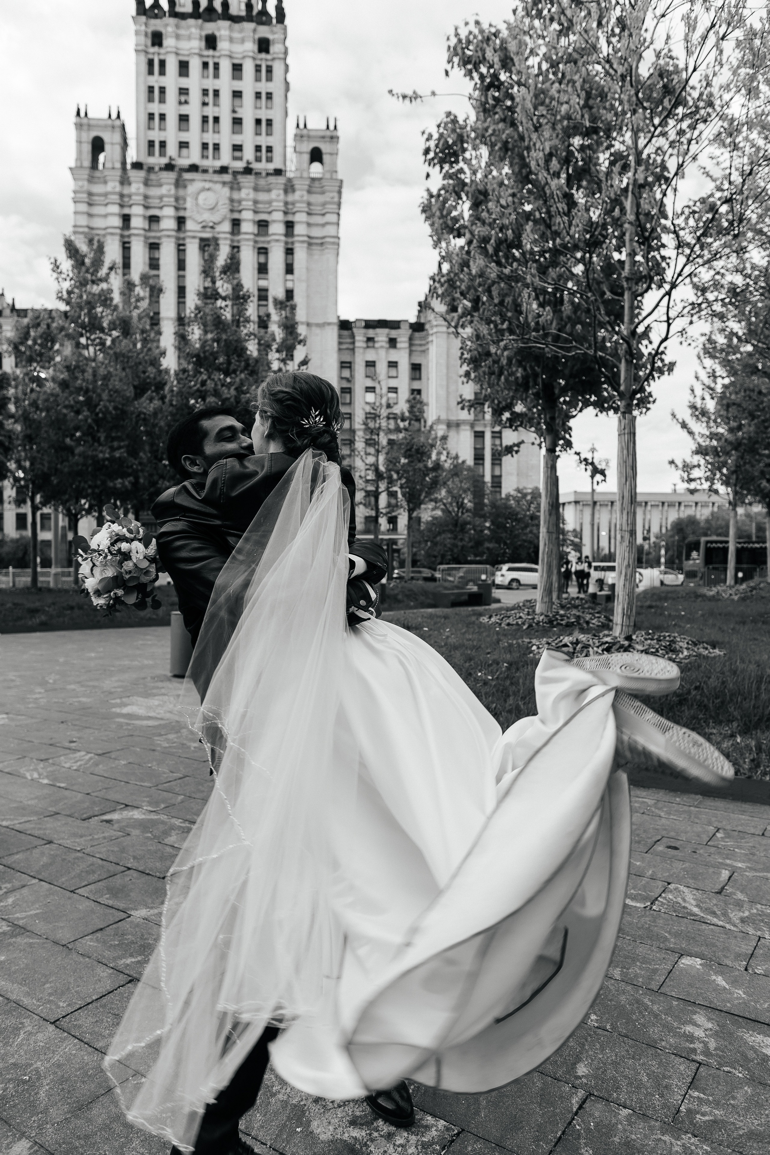 Полина и Вигнеш (ЗАГС + прогулка). Фотограф в Москве Екатерина Потапова