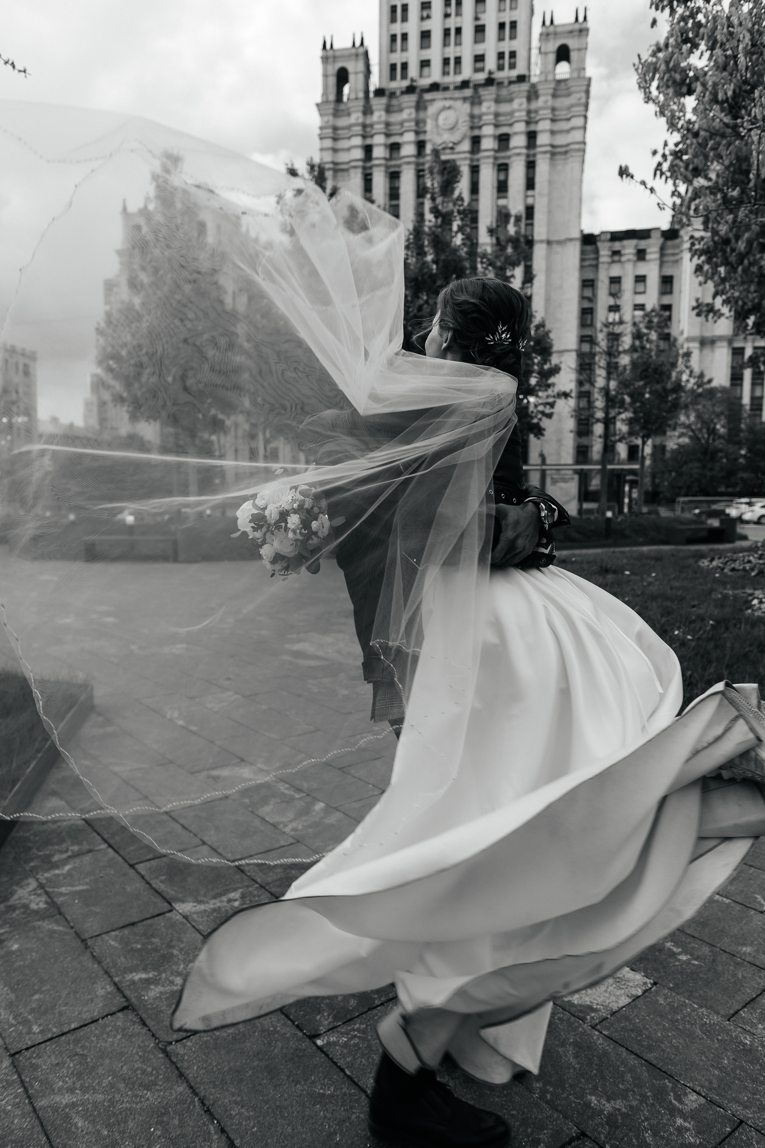 Полина и Вигнеш (ЗАГС + прогулка). Фотограф в Москве Екатерина Потапова