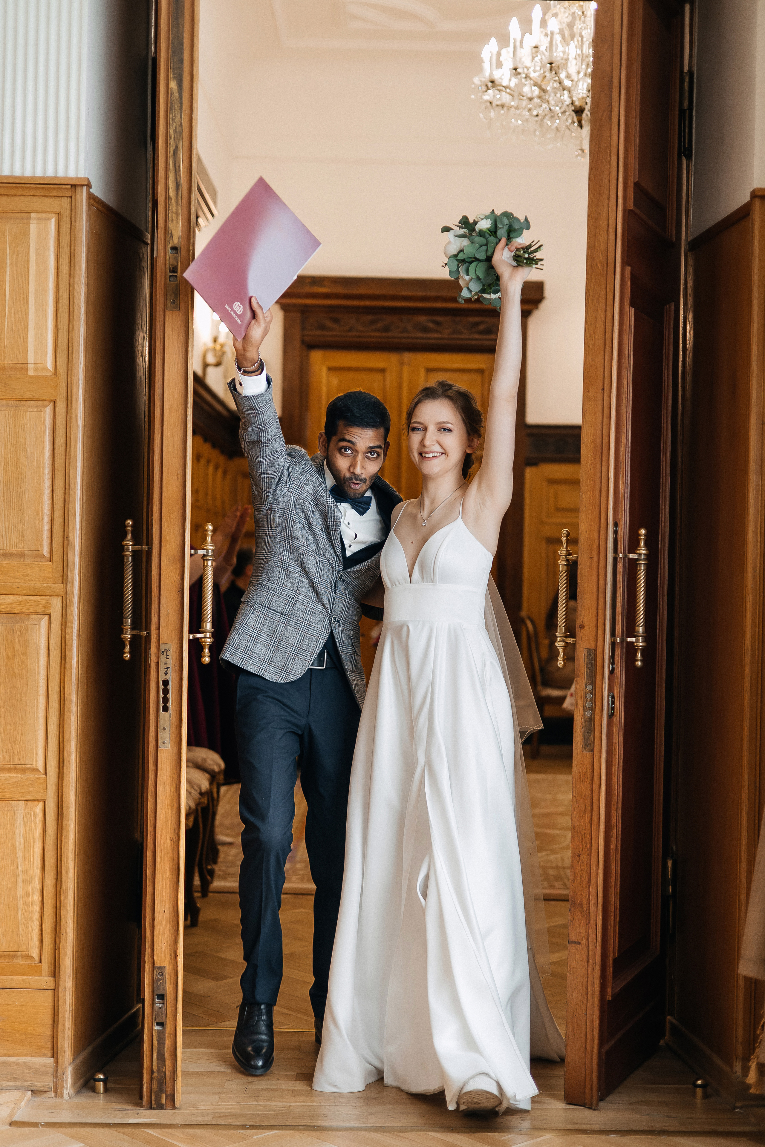 Полина и Вигнеш (ЗАГС + прогулка). Фотограф в Москве Екатерина Потапова