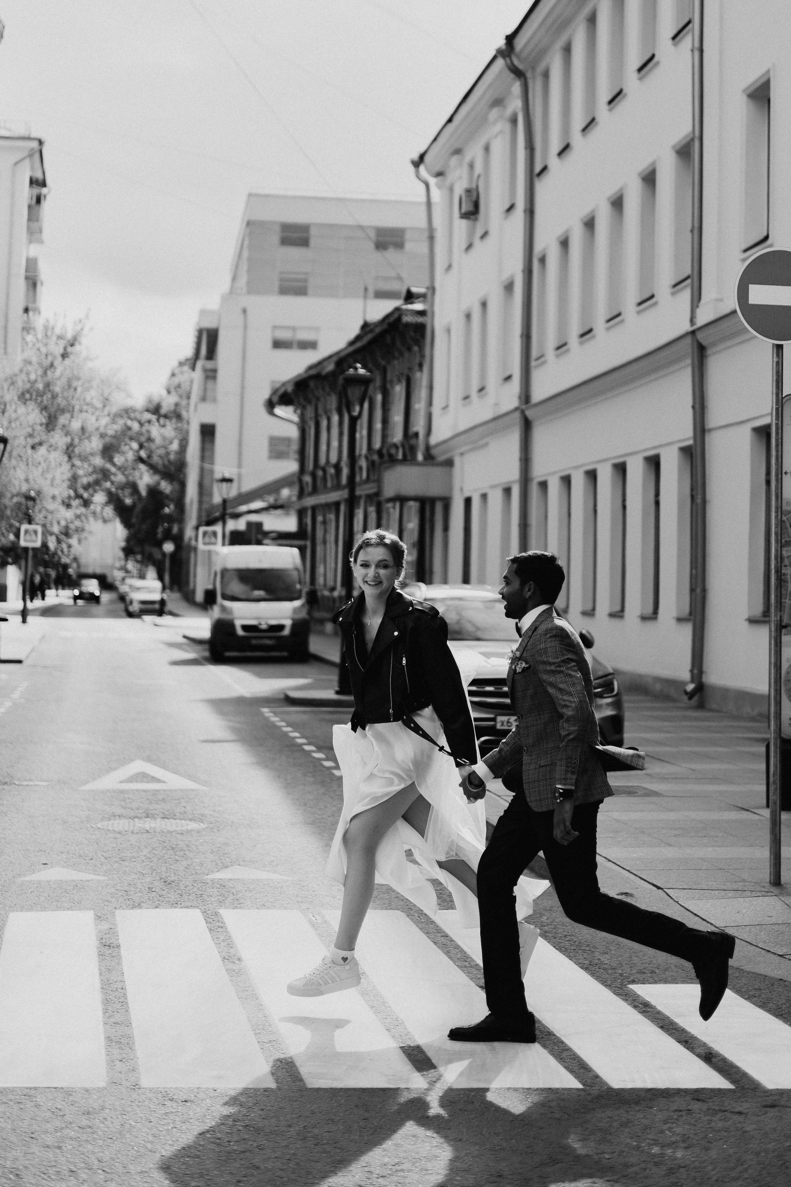 Полина и Вигнеш (ЗАГС + прогулка). Фотограф в Москве Екатерина Потапова