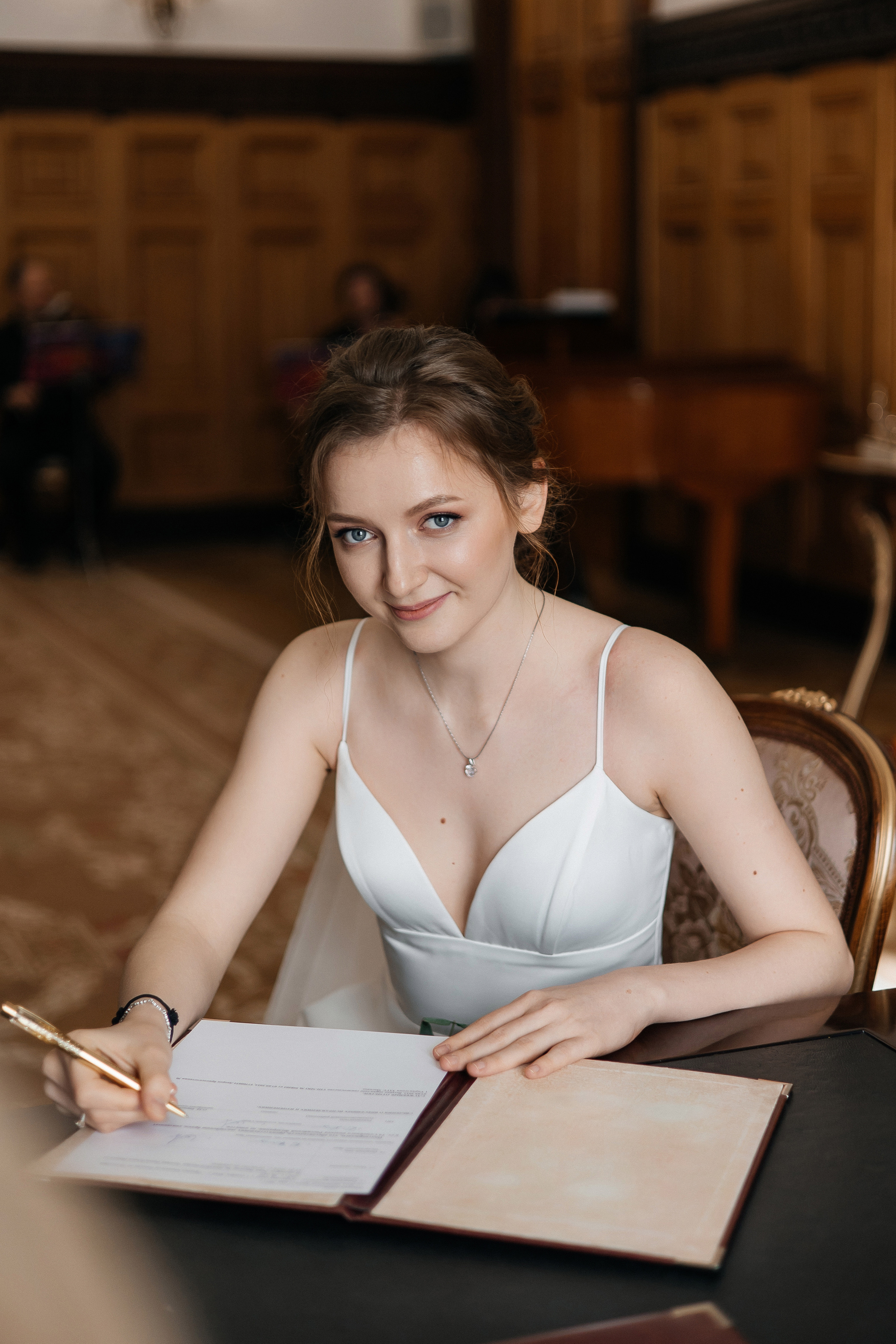 Полина и Вигнеш (ЗАГС + прогулка). Фотограф в Москве Екатерина Потапова