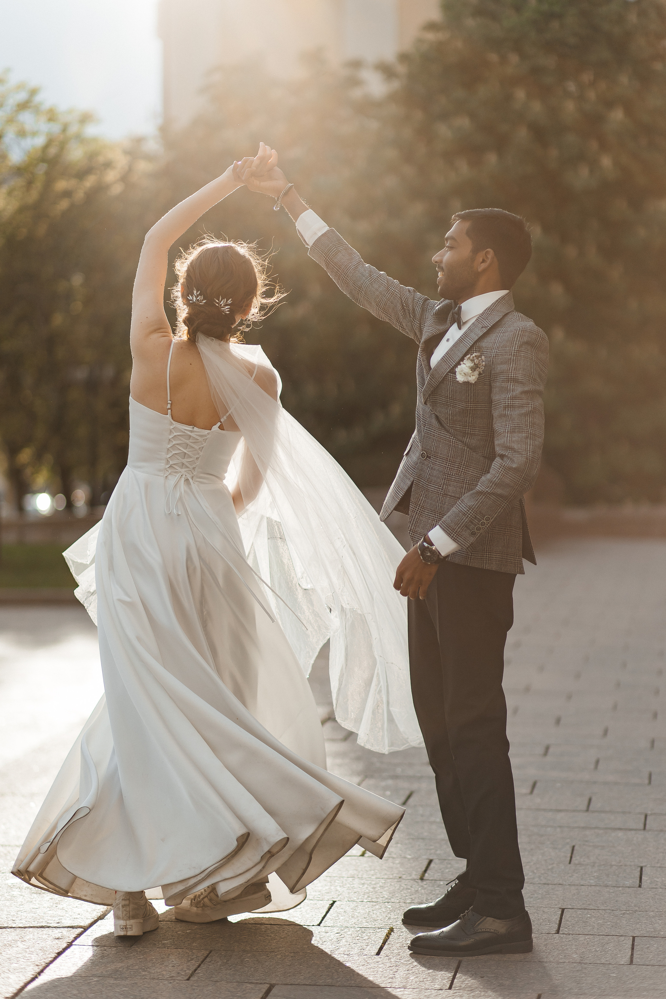 Полина и Вигнеш (ЗАГС + прогулка). Фотограф в Москве Екатерина Потапова