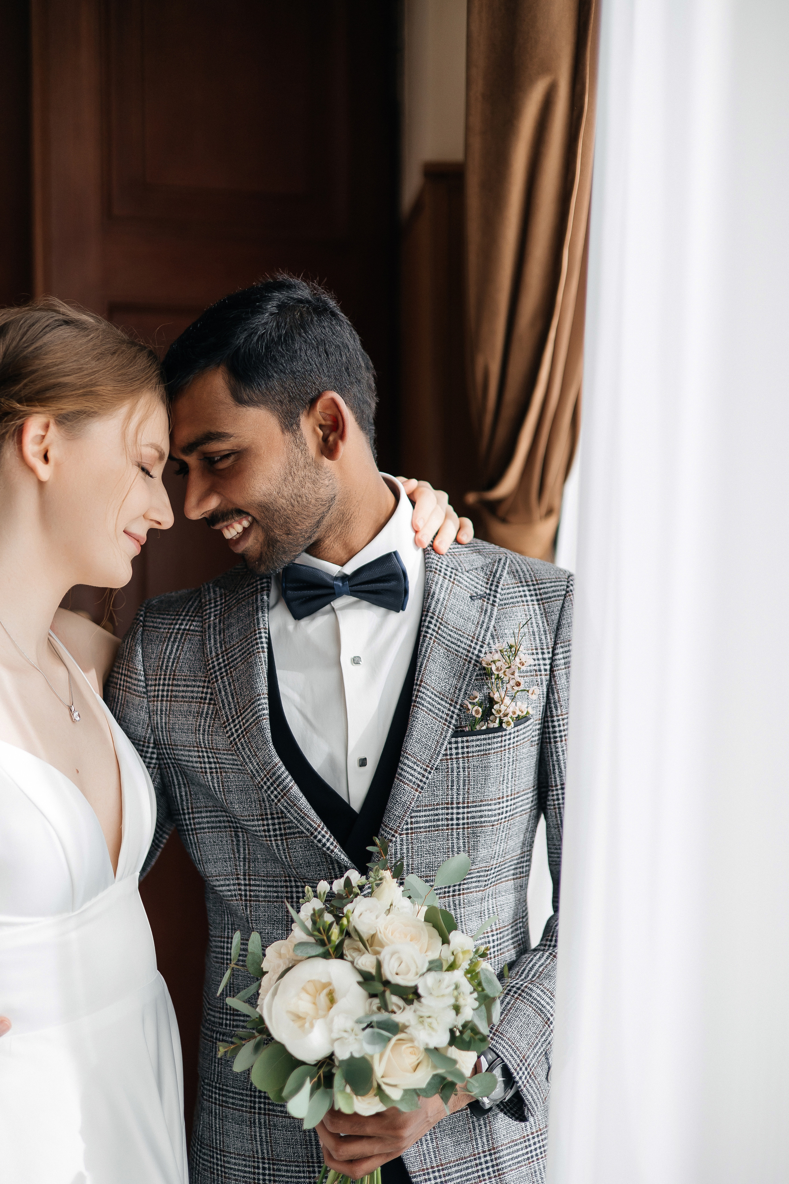 Полина и Вигнеш (ЗАГС + прогулка). Фотограф в Москве Екатерина Потапова