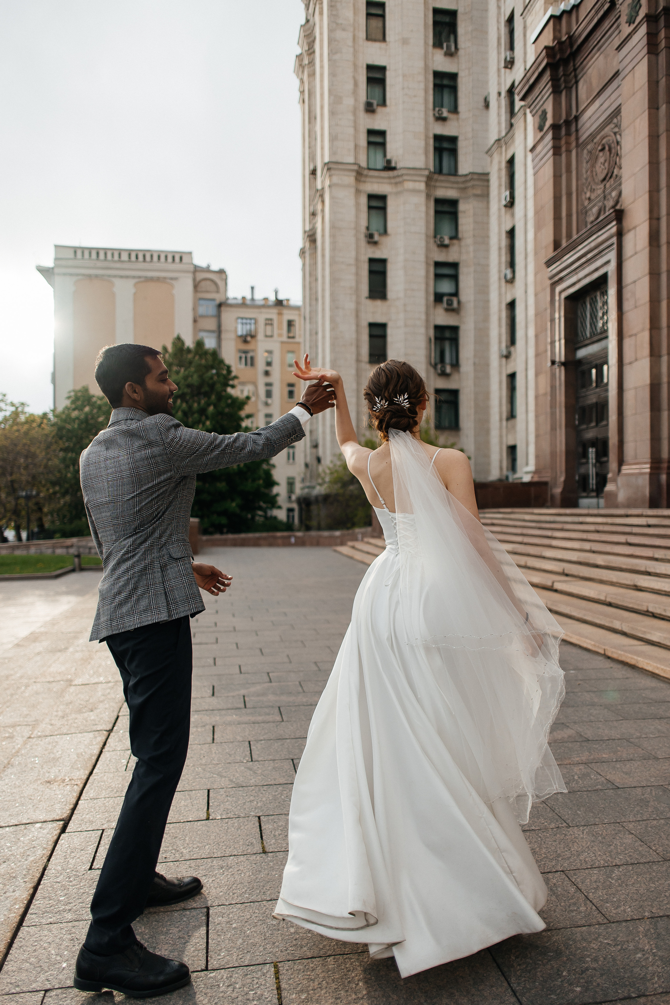 Полина и Вигнеш (ЗАГС + прогулка). Фотограф в Москве Екатерина Потапова