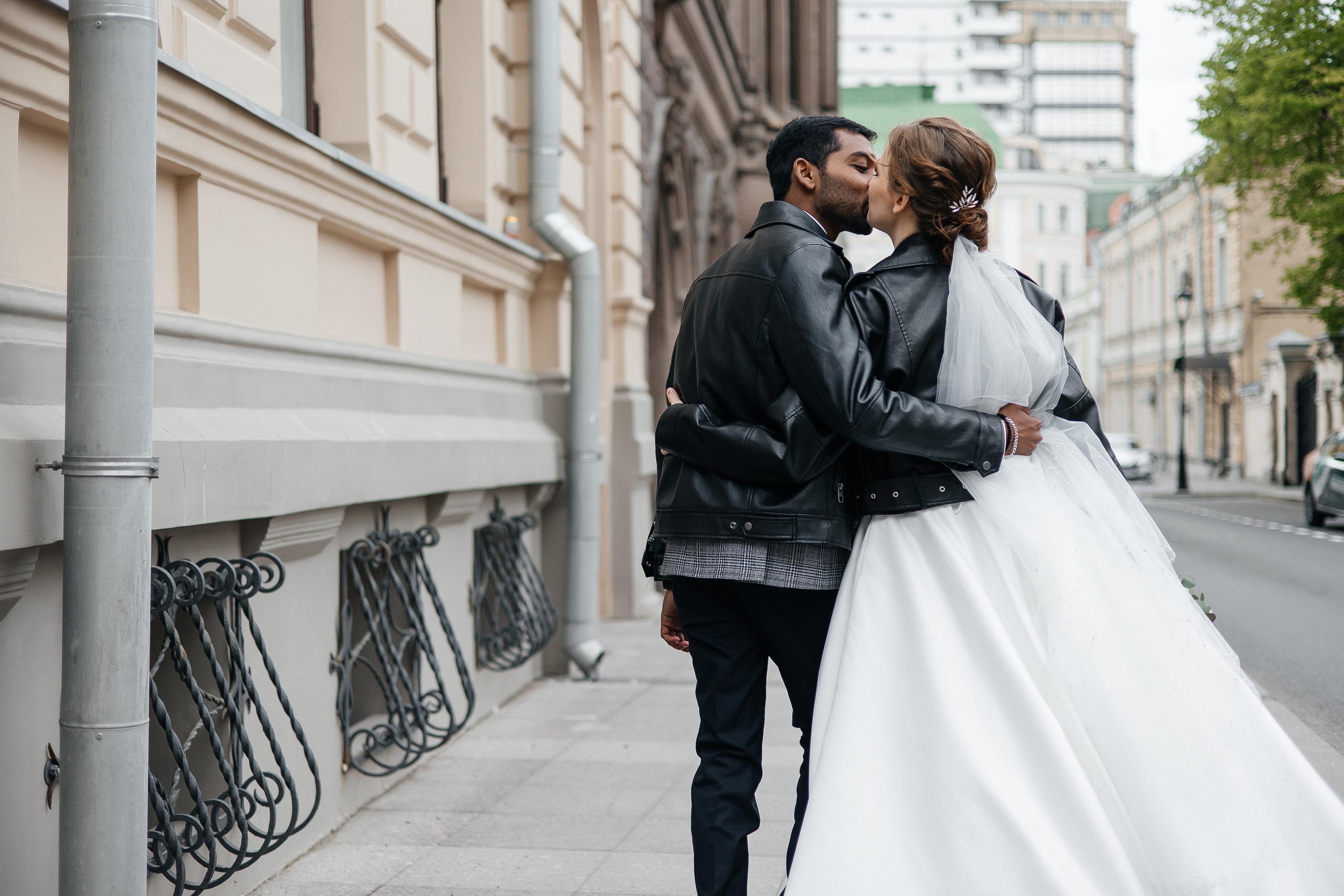 Полина и Вигнеш (ЗАГС + прогулка). Фотограф в Москве Екатерина Потапова