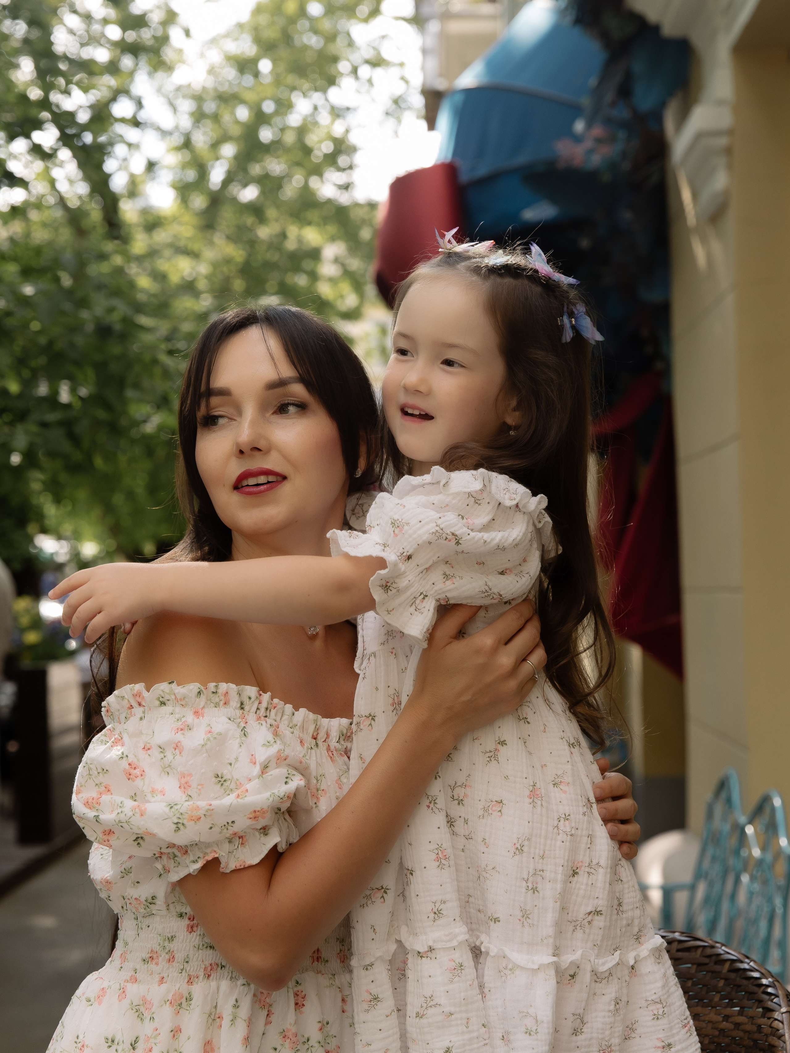 Прогулка мама и дочь. СВАДЕБНЫЙ ФОТОГРАФ ЧЕЛЯБИНСК