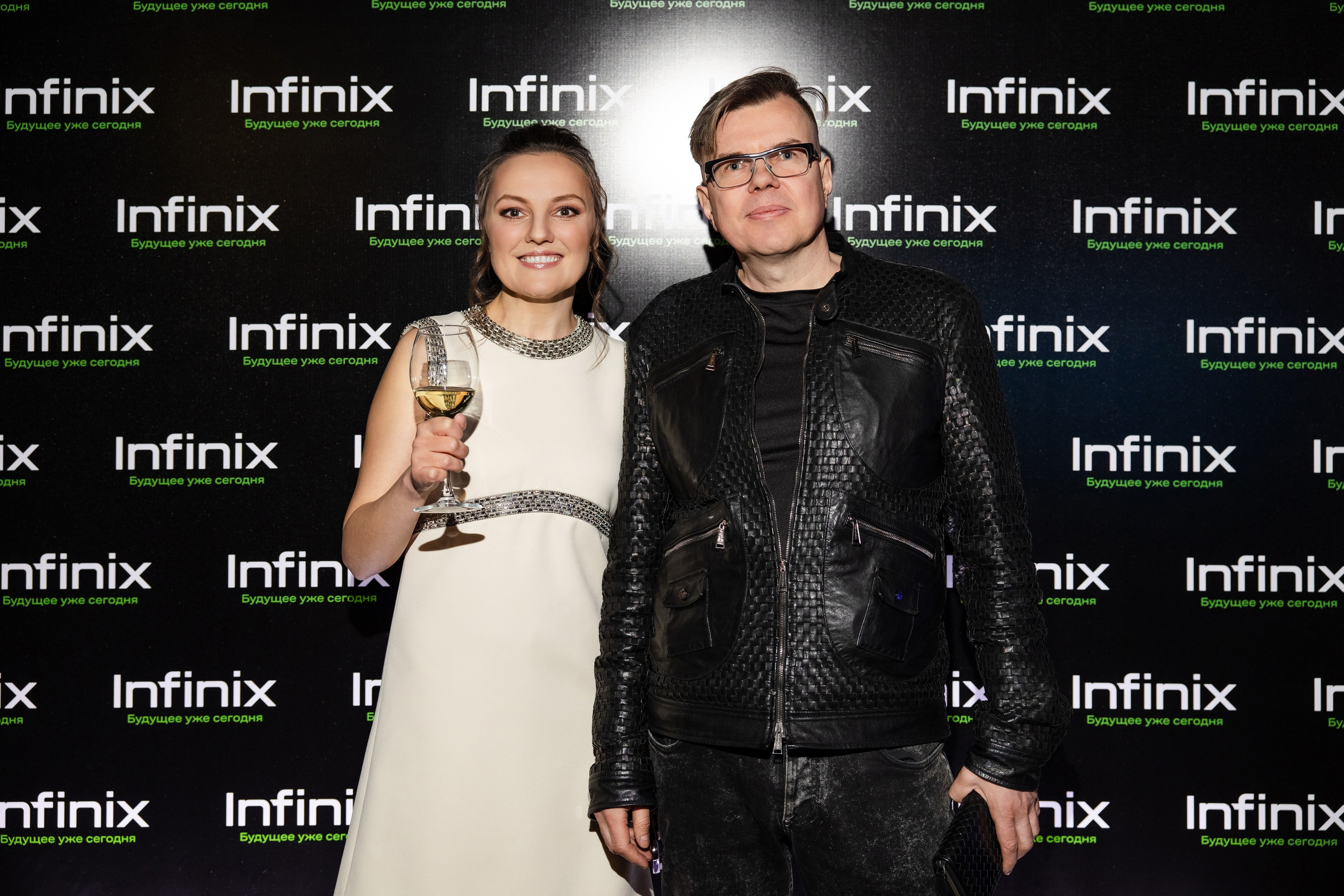 Презентация Infinix. Свадебный репортажный фотограф в Москве