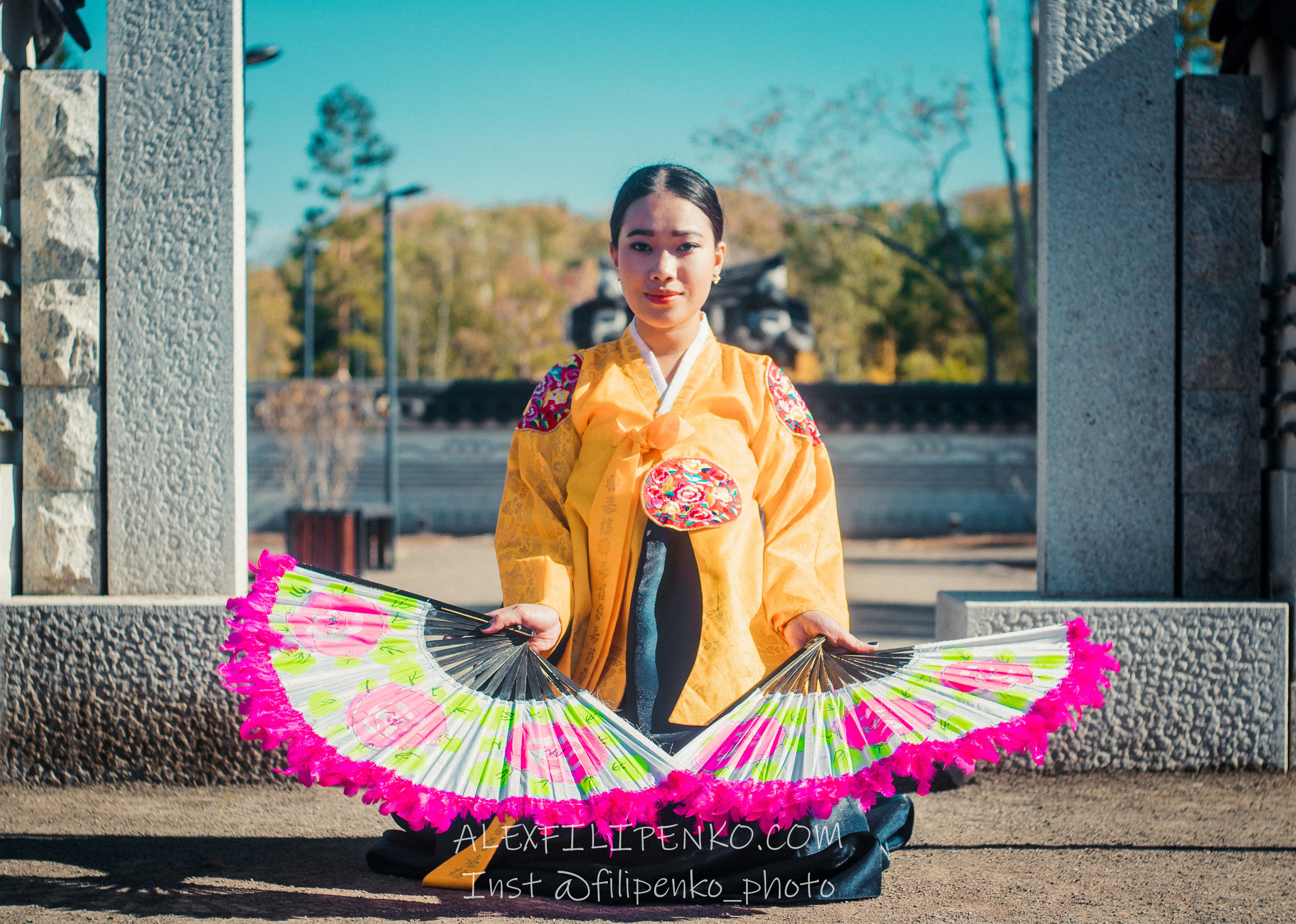 Портретная фотосъемка и фотопрогулки. Фотограф интерьера недвижимости и архитектуры в Астане