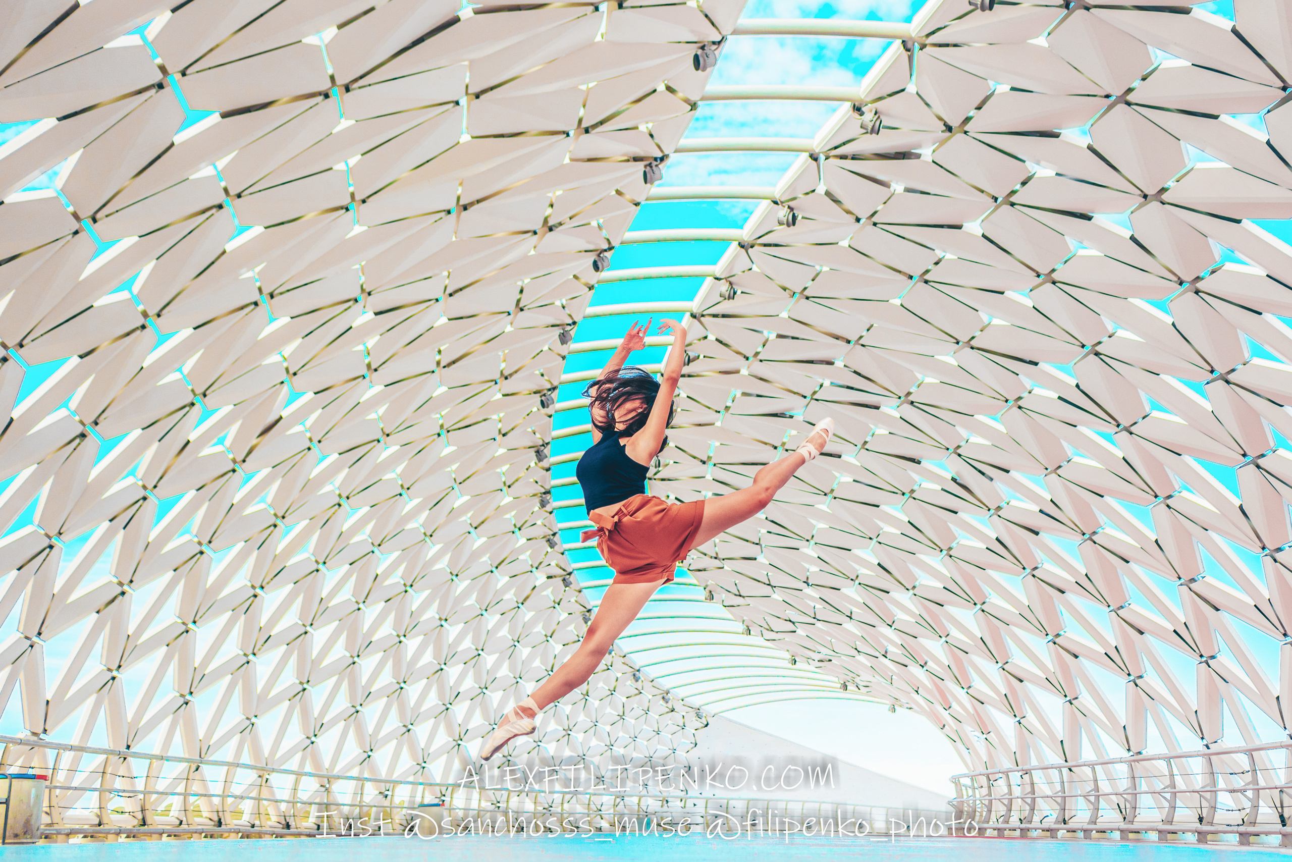 Балетная фотосъемка в Астане Нурсултане. Фотограф интерьера недвижимости и архитектуры в Астане