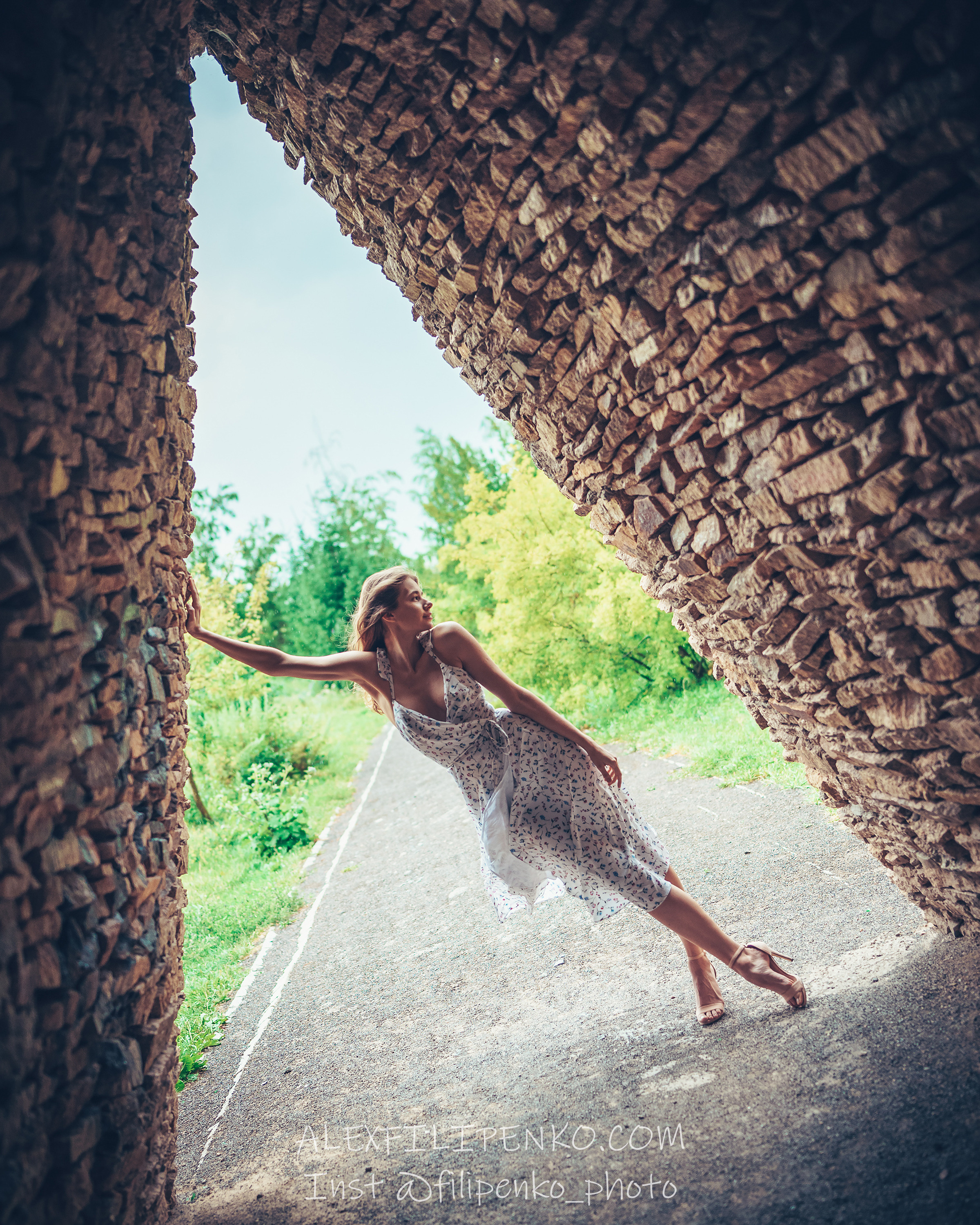 Портретная фотосъемка и фотопрогулки. Фотограф интерьера недвижимости и архитектуры в Астане