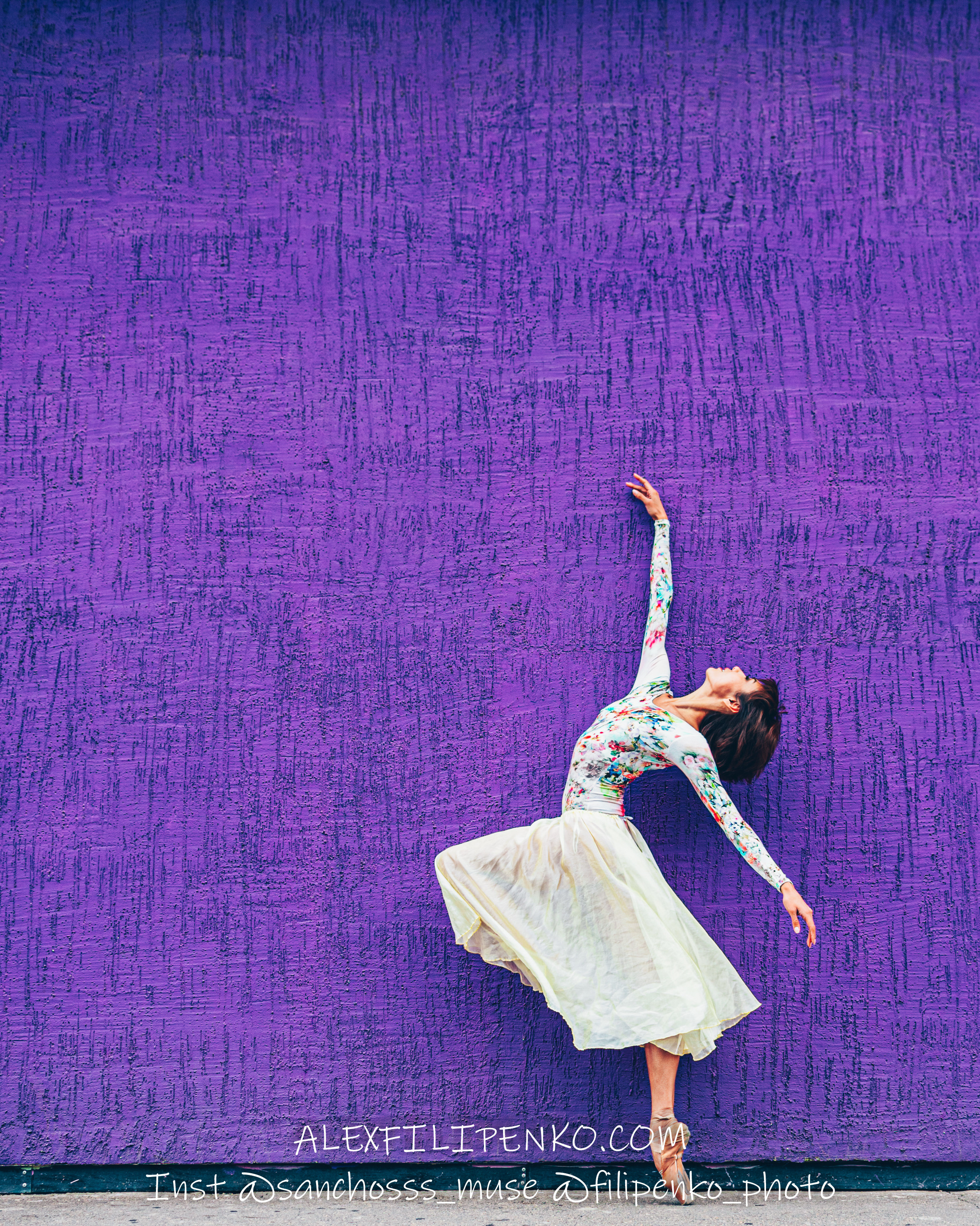 Балетная фотосъемка в Астане Нурсултане. Фотограф интерьера недвижимости и архитектуры в Астане