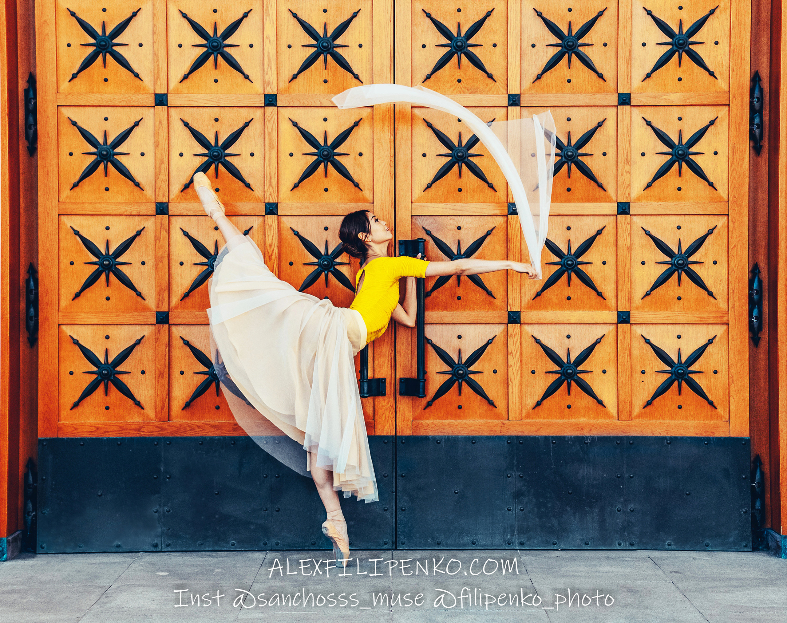 Балетная фотосъемка в Астане Нурсултане. Фотограф интерьера недвижимости и архитектуры в Астане