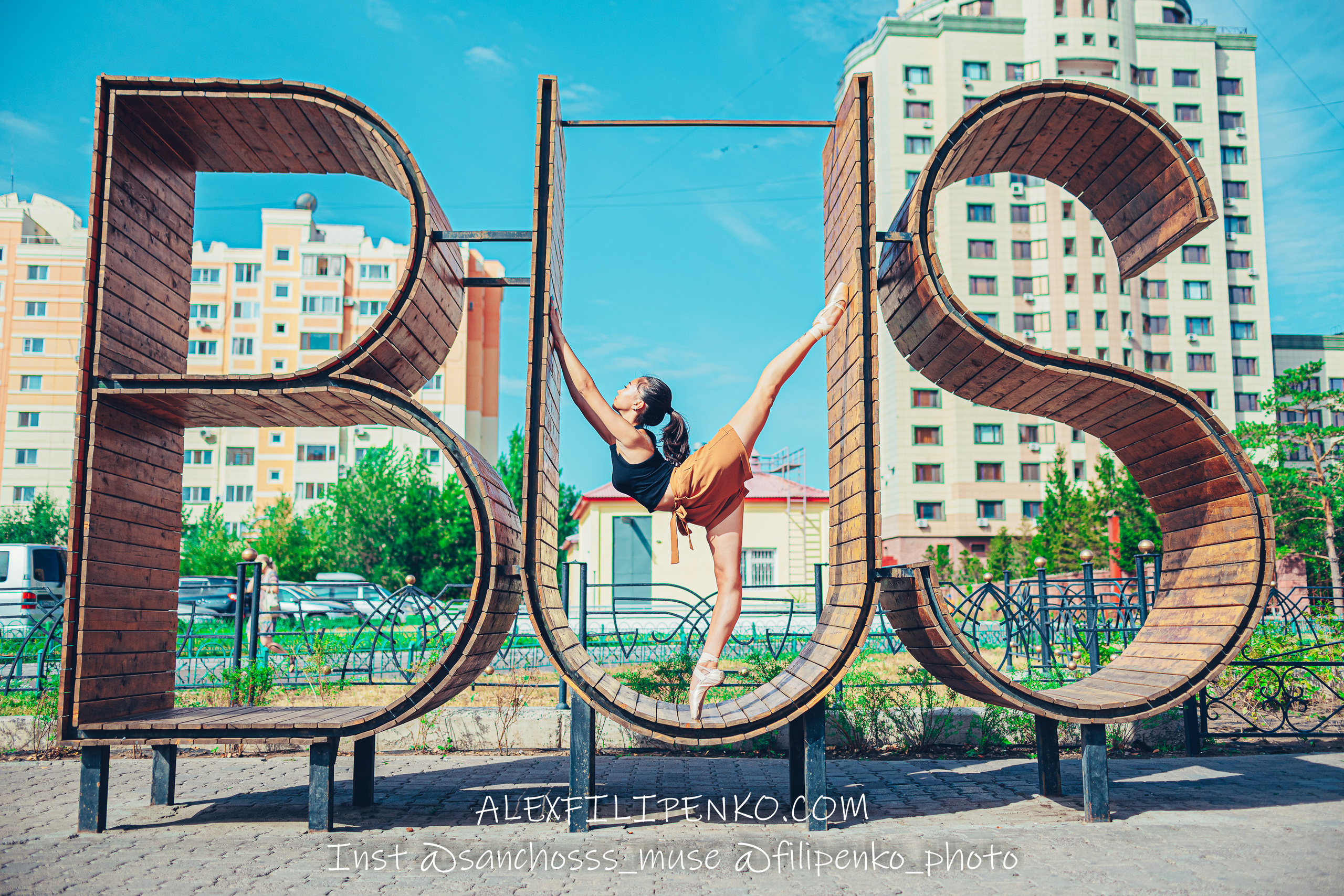 Балетная фотосъемка в Астане Нурсултане. Фотограф интерьера недвижимости и архитектуры в Астане