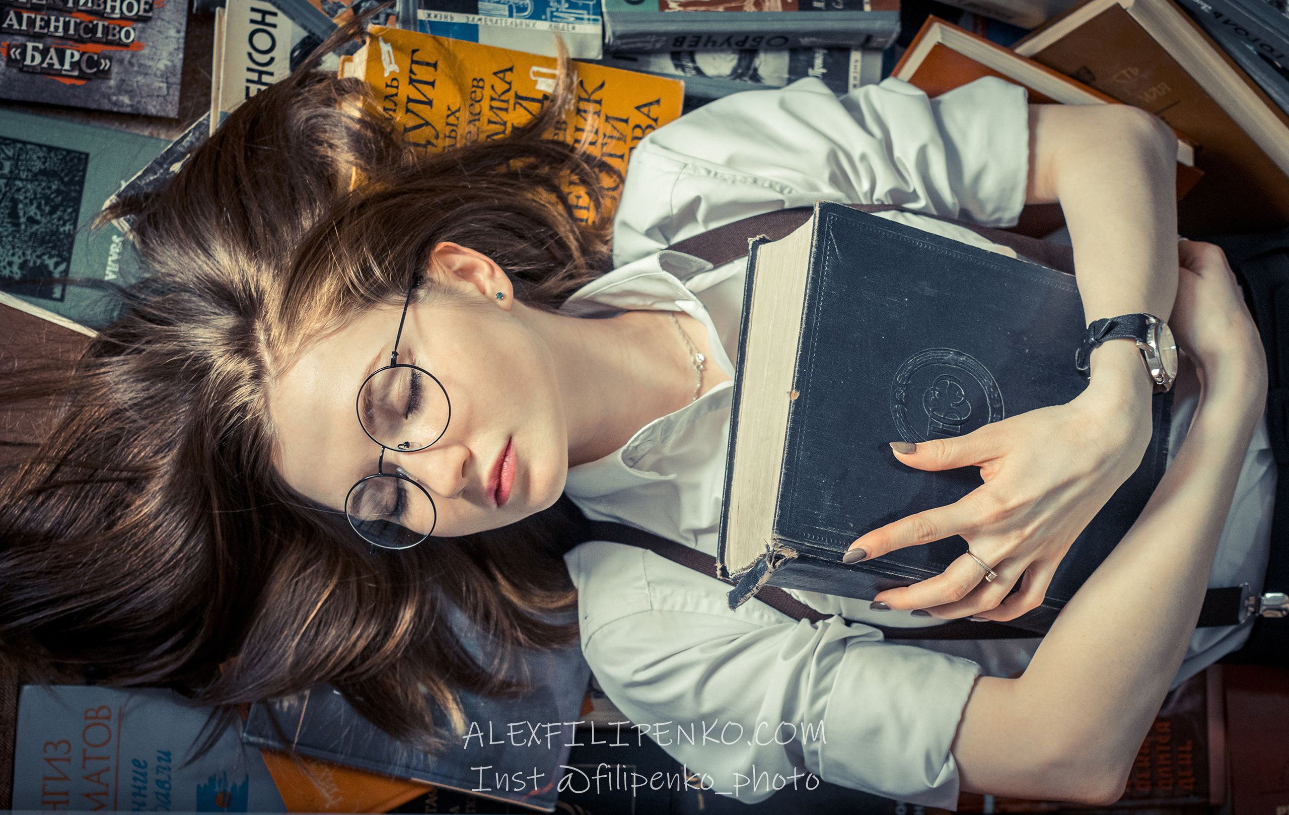 Портретная фотосъемка и фотопрогулки. Фотограф интерьера недвижимости и архитектуры в Астане