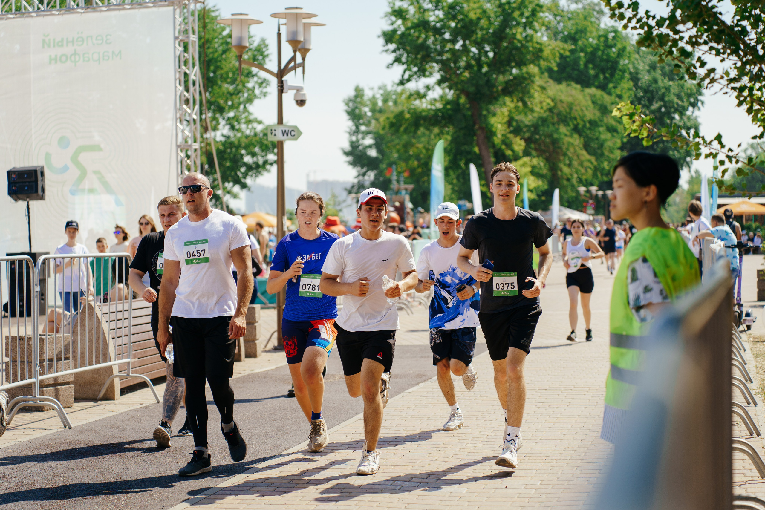 Зеленый марафон. ФОТОГРАФ ИВАН СЕЛИВАНОВ