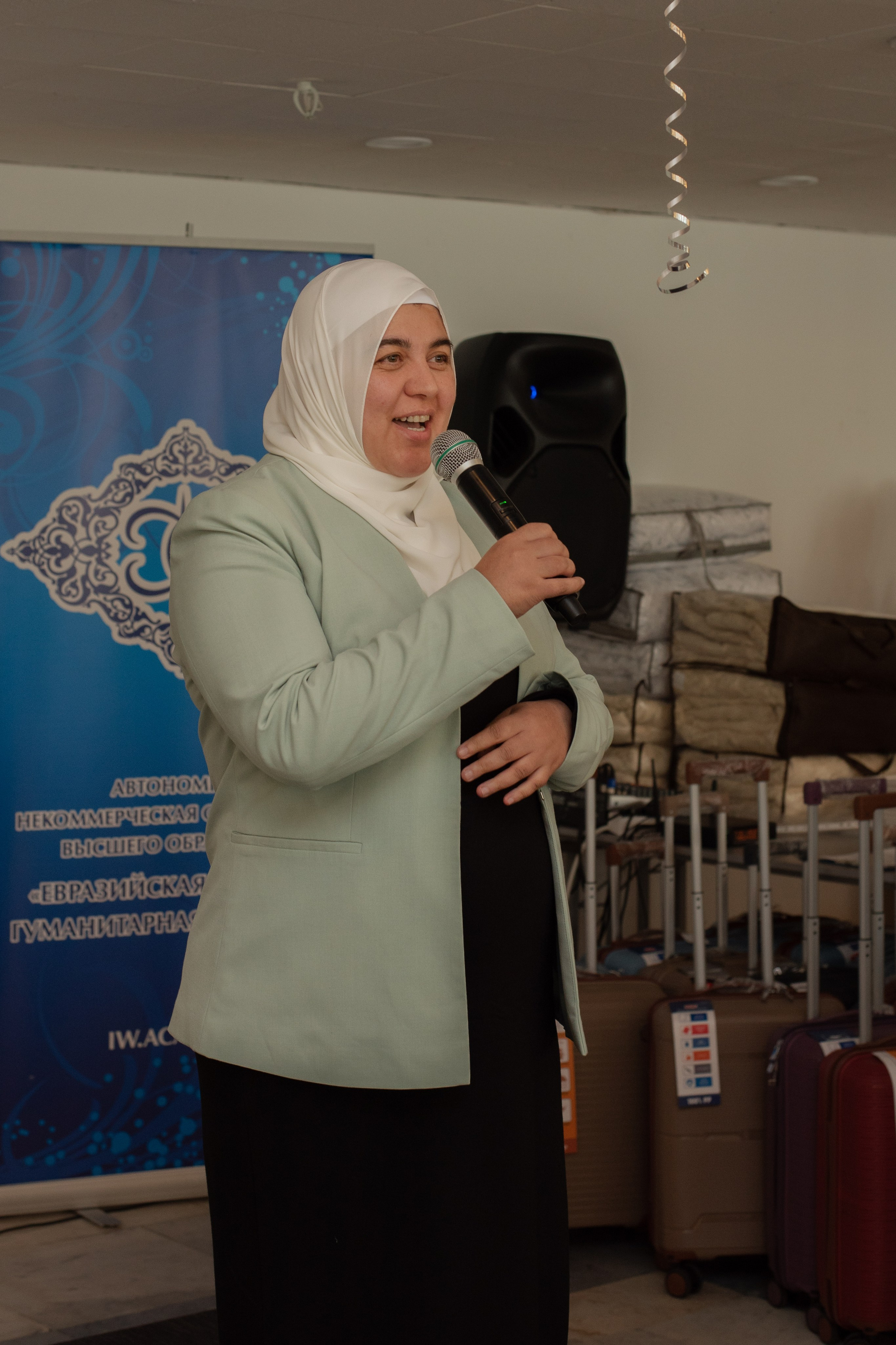 Выпускной в Евразийской женской гуманитарной академии. Лина Курочка — ваш фотограф