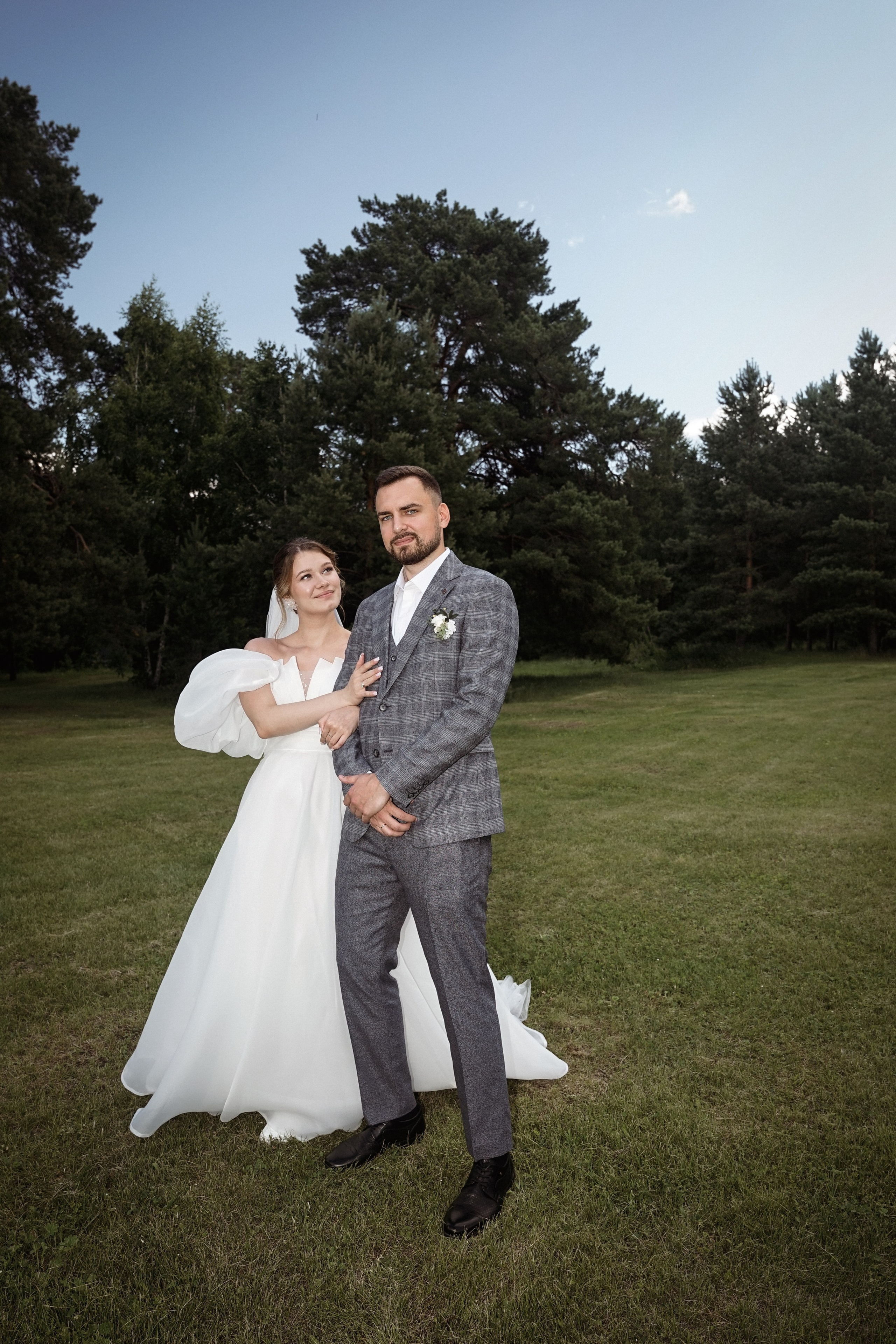 Свадебная фотосессия у оперного театра Екатеринбург