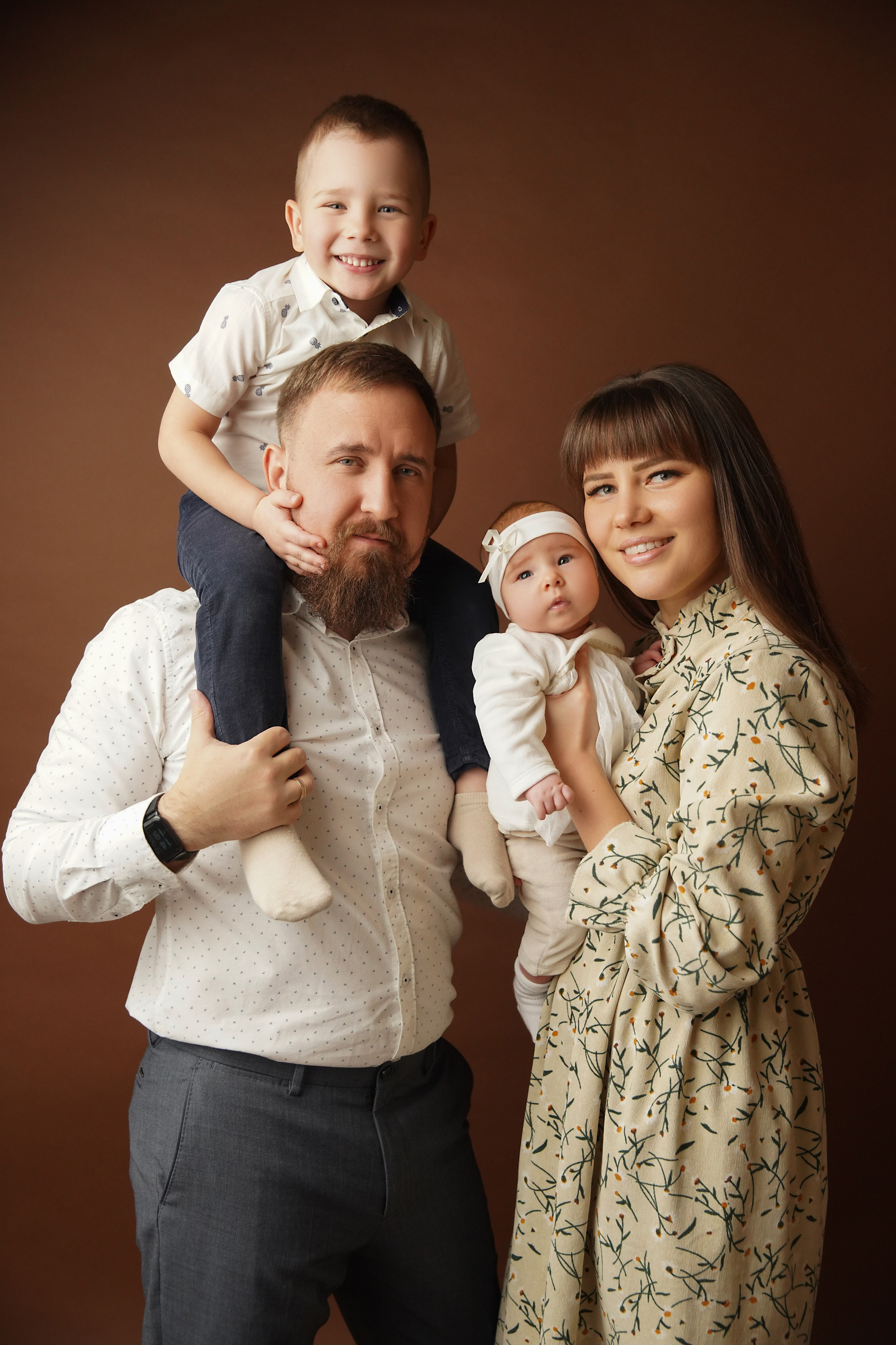 Портретная фотосессия. Фотограф новорожденных. Семейный и детский фотограф в городе Сургуте