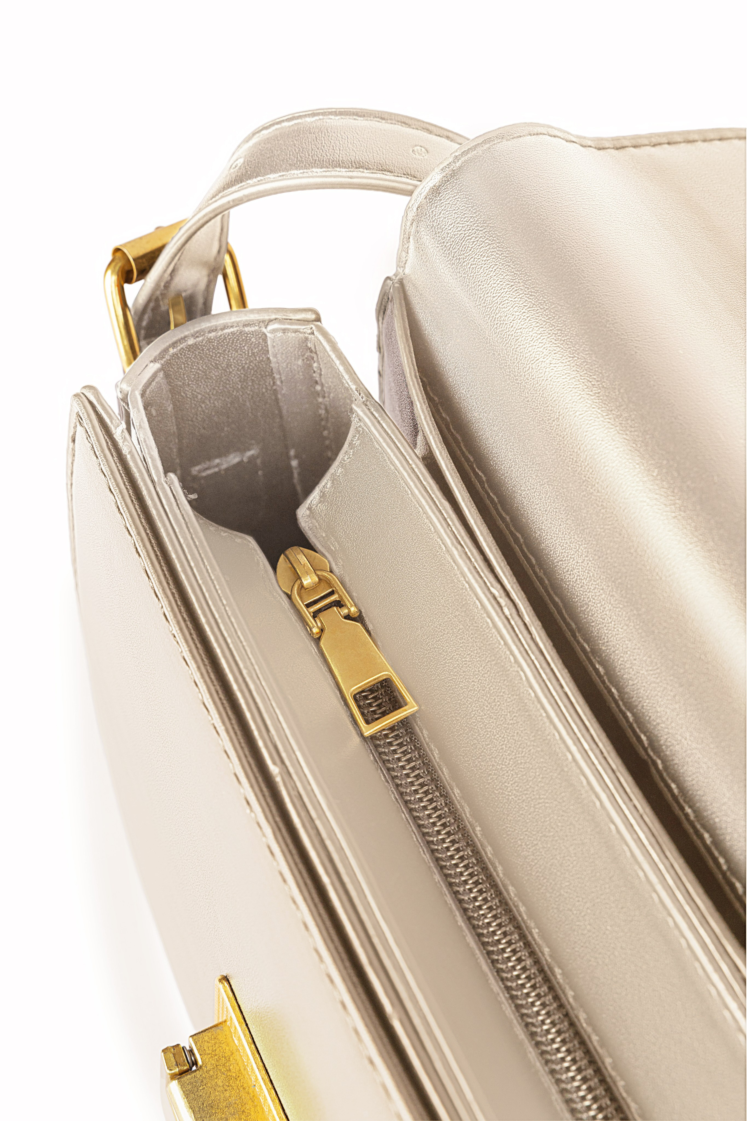 Съёмка сумок для бренда DAFFO