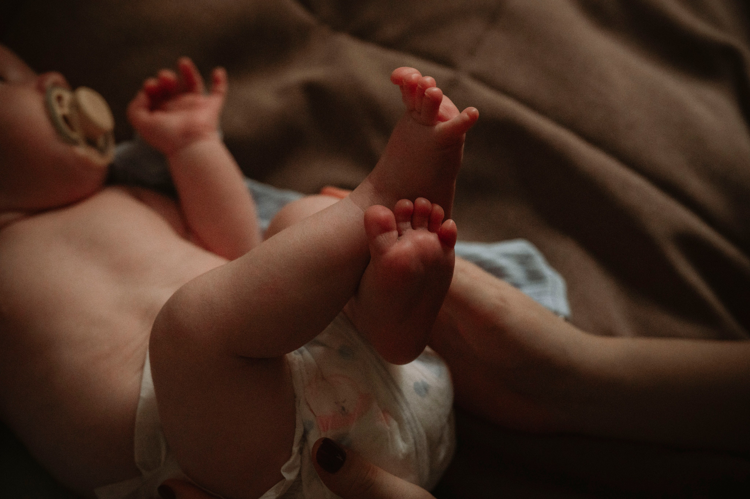 Семейная домашняя фотосессия. Профессиональный фотограф беременности в СПБ. Стильные фотосессии беременности в стиле минимализм и классическая фотография