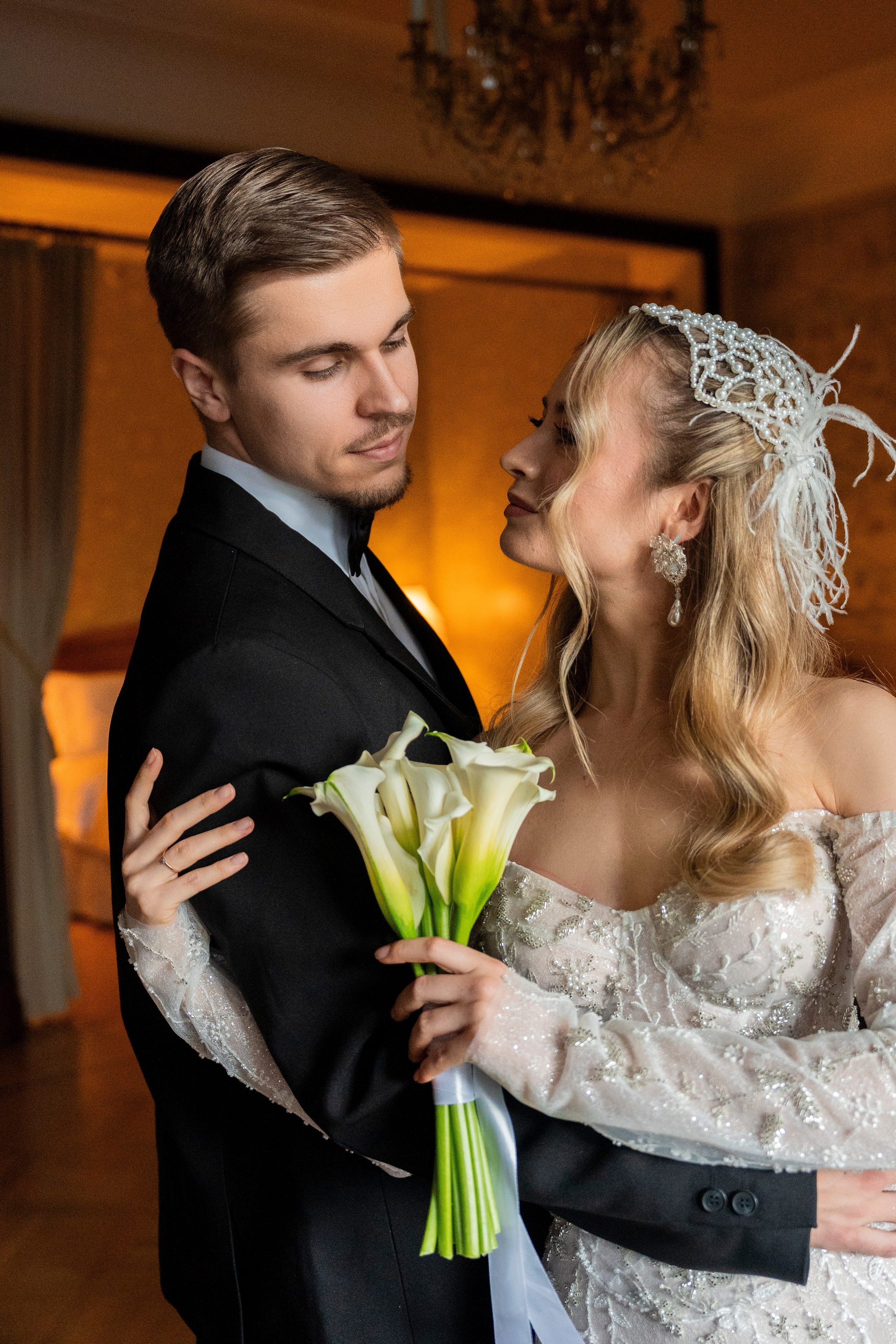 Свадебная фотосессия в отеле Метрополь. Свадебный фотограф в Москве Анна Полушина