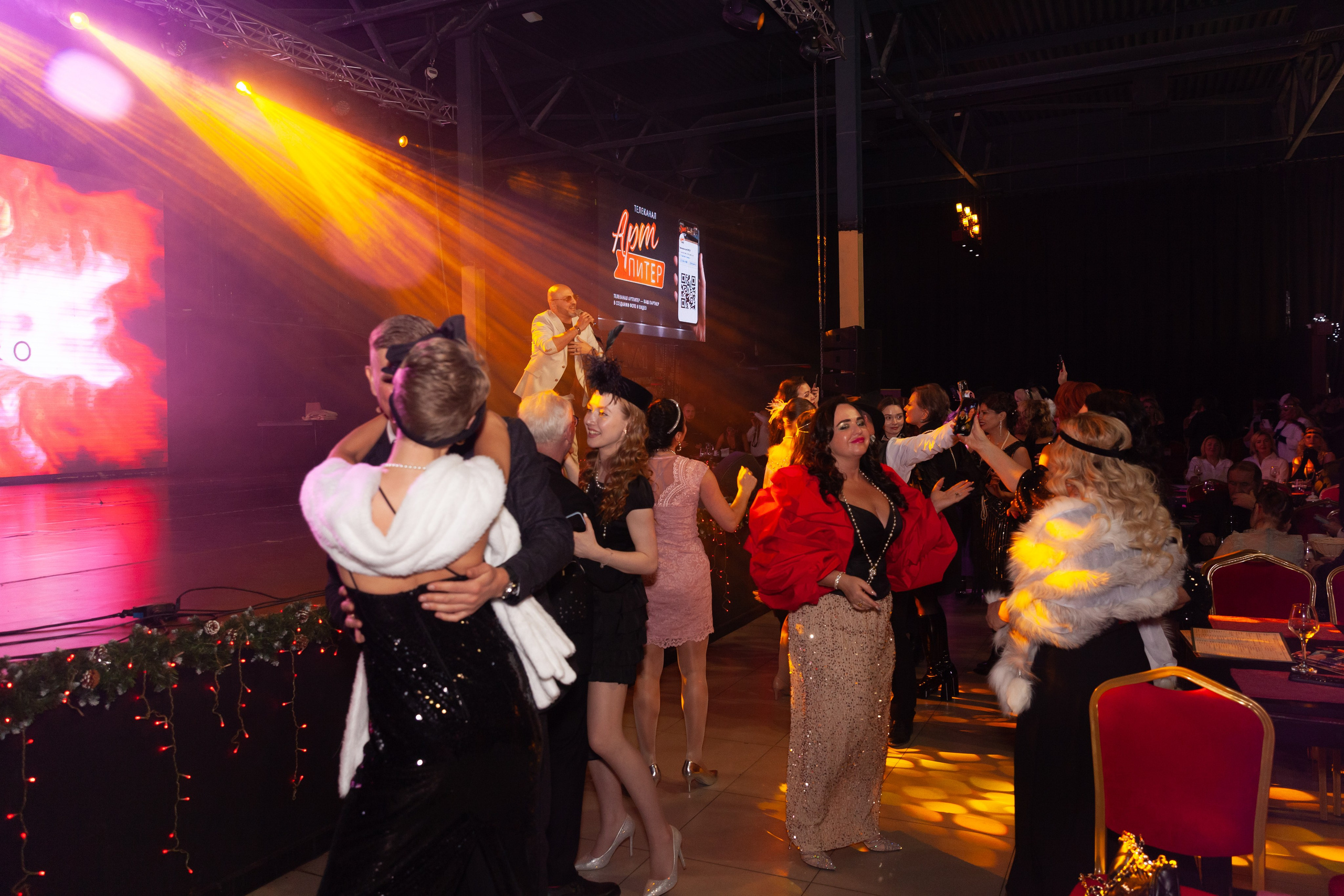 Премьера фильма «Праздничный звездец» от МУЗА МЕДИА. Портретный фотограф в СПб Ирина Маринина