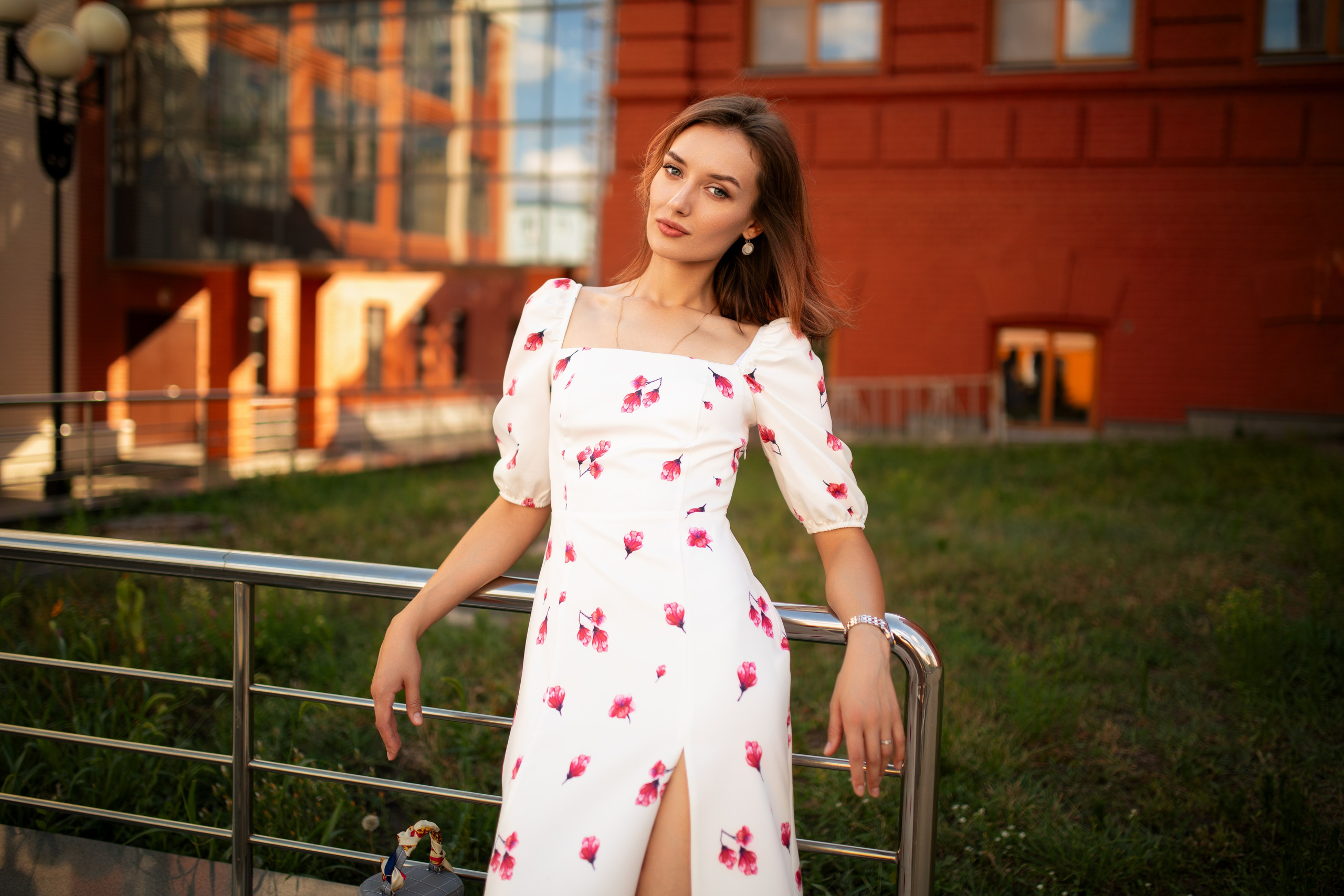 Уличная съемка с Настей в Старом Осколе в формате «для себя». Дмитрий Шульгин, портретный фотограф в Воронеже