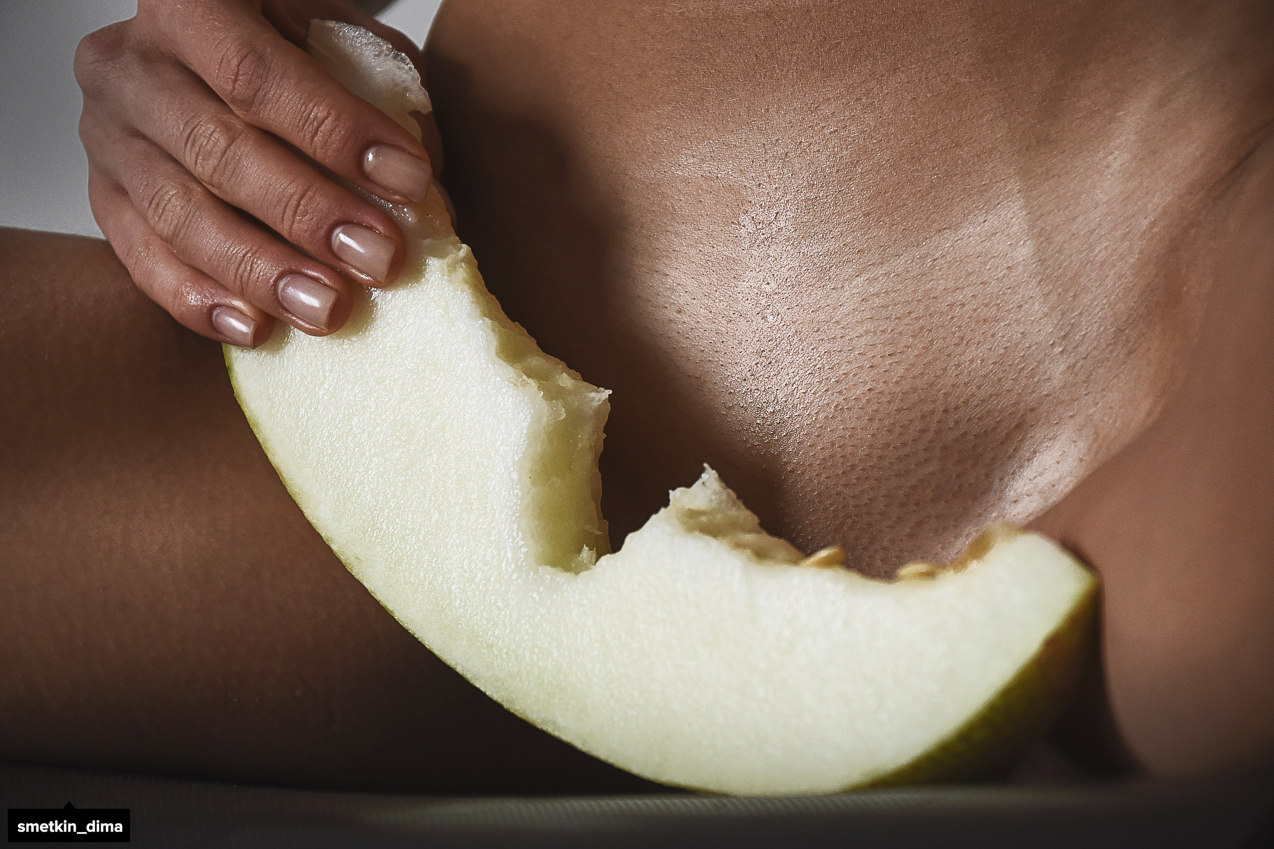 18+. Фотограф Сметкин Дима. Фотосессии в Москве и по миру