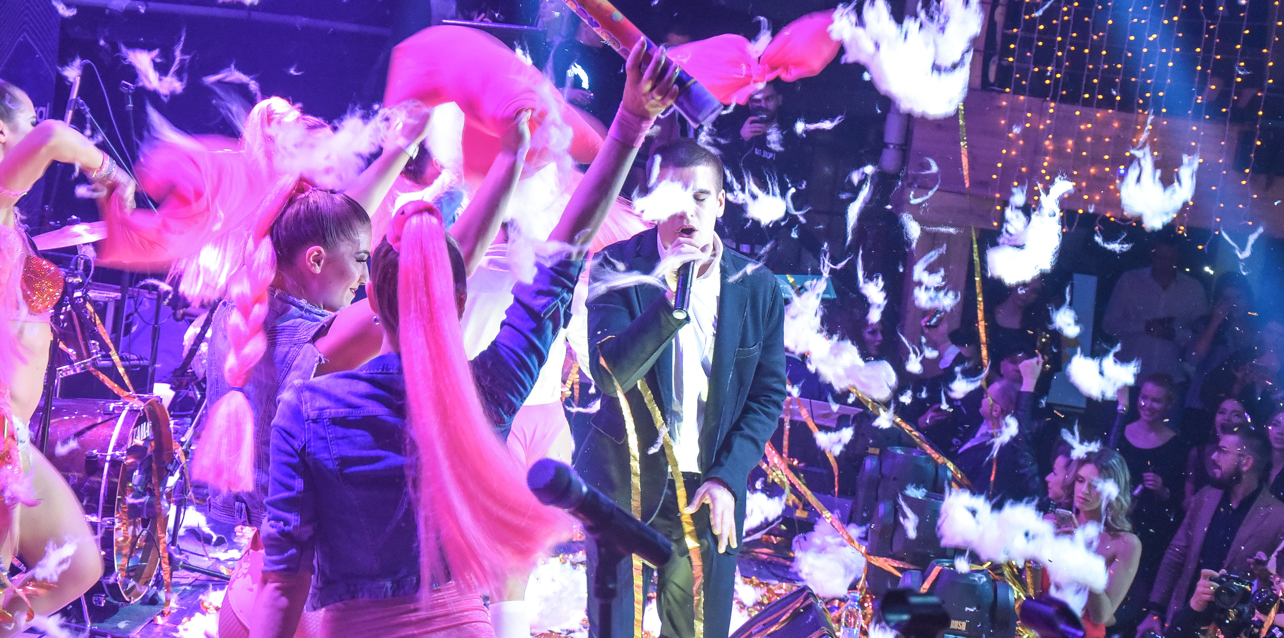 КОНЦЕРТЫ. Фотограф Сметкин Дима. Фотосессии в Москве и по миру