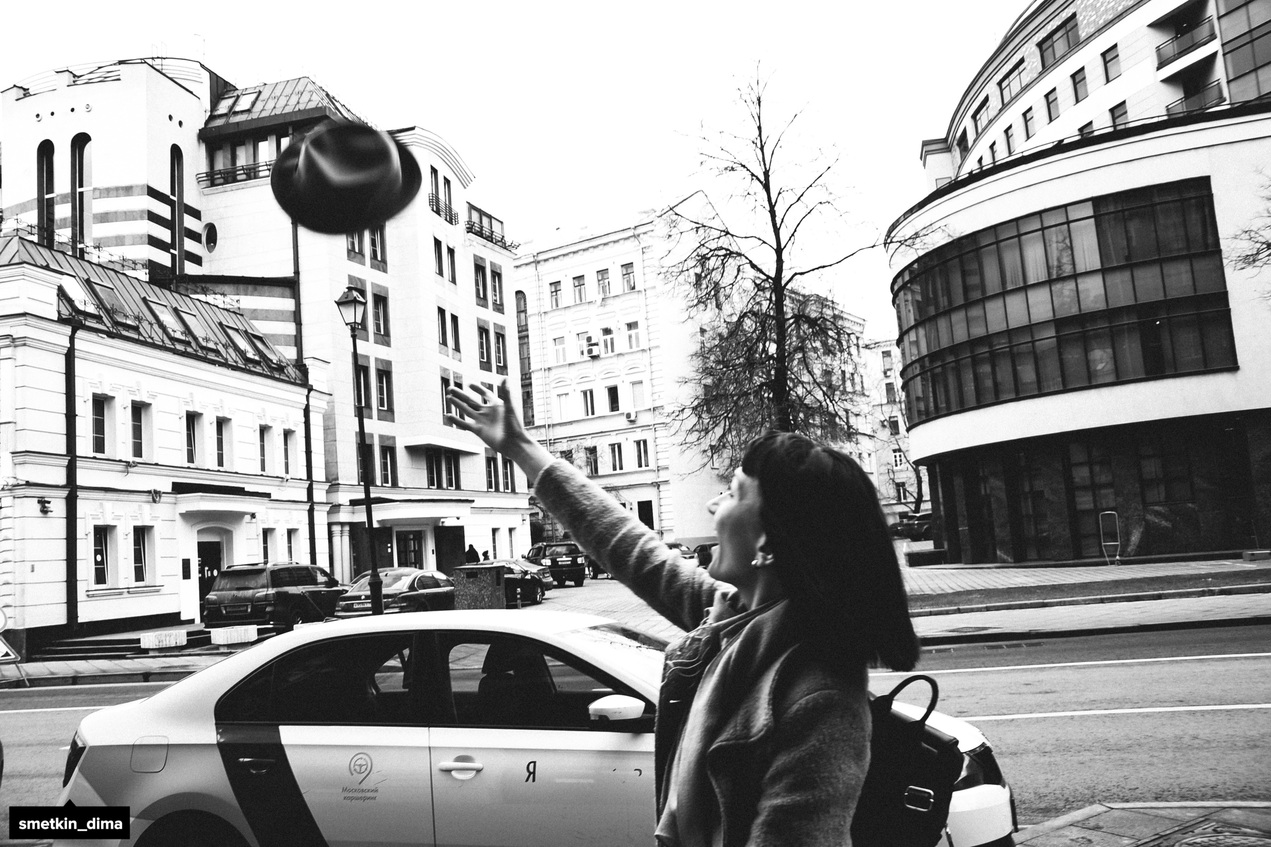 Легкая живая прогулочная фотосессия. Фотограф Сметкин Дима. Фотосессии в Москве и по миру