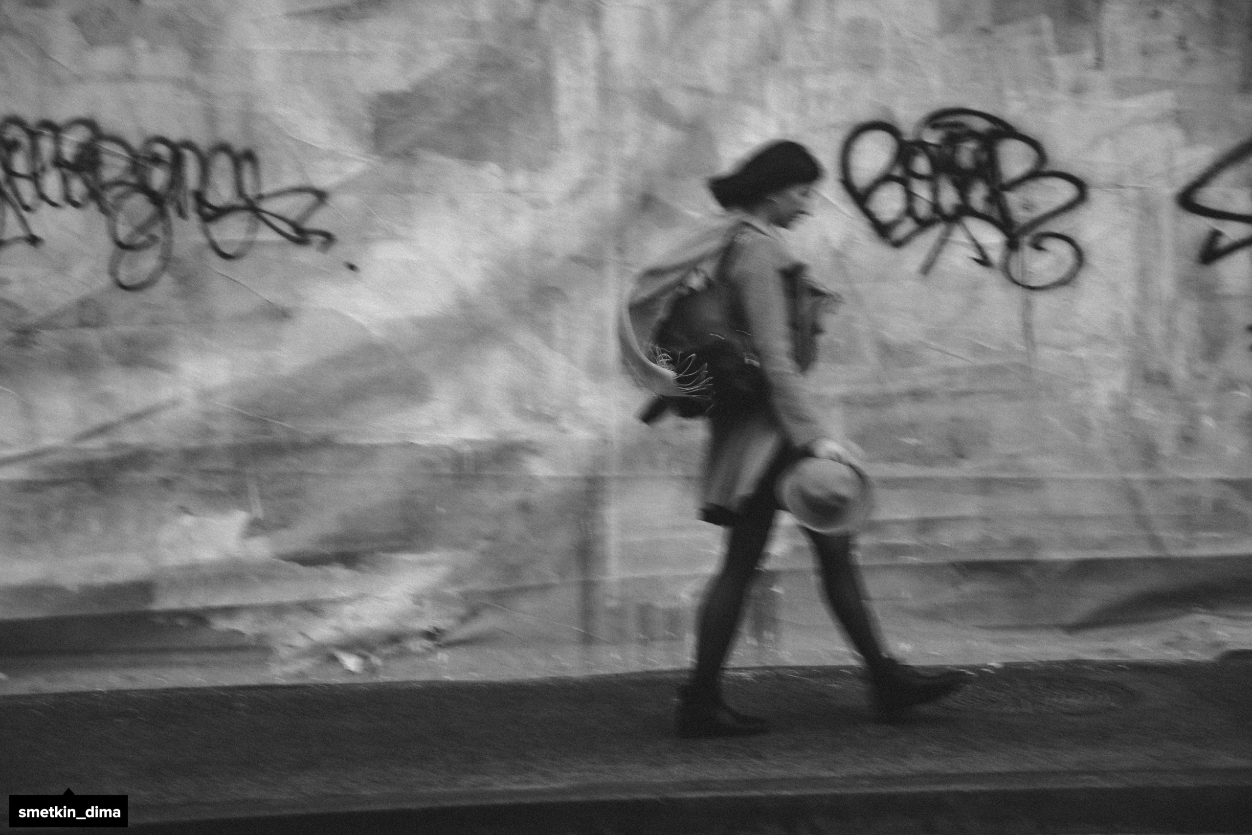 Легкая живая прогулочная фотосессия. Фотограф Сметкин Дима. Фотосессии в Москве и по миру