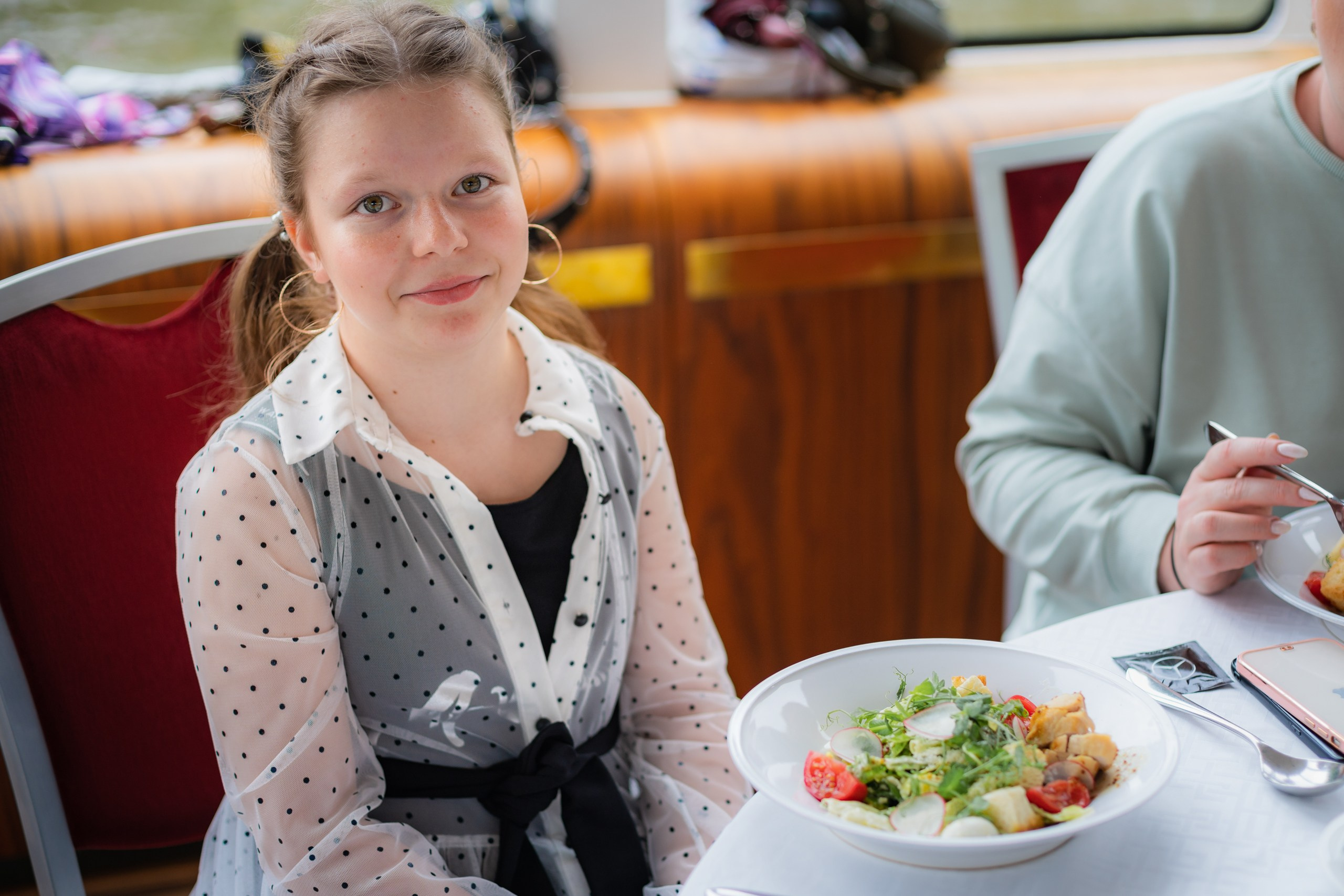 Выпускной на теплоходе. 4 класс