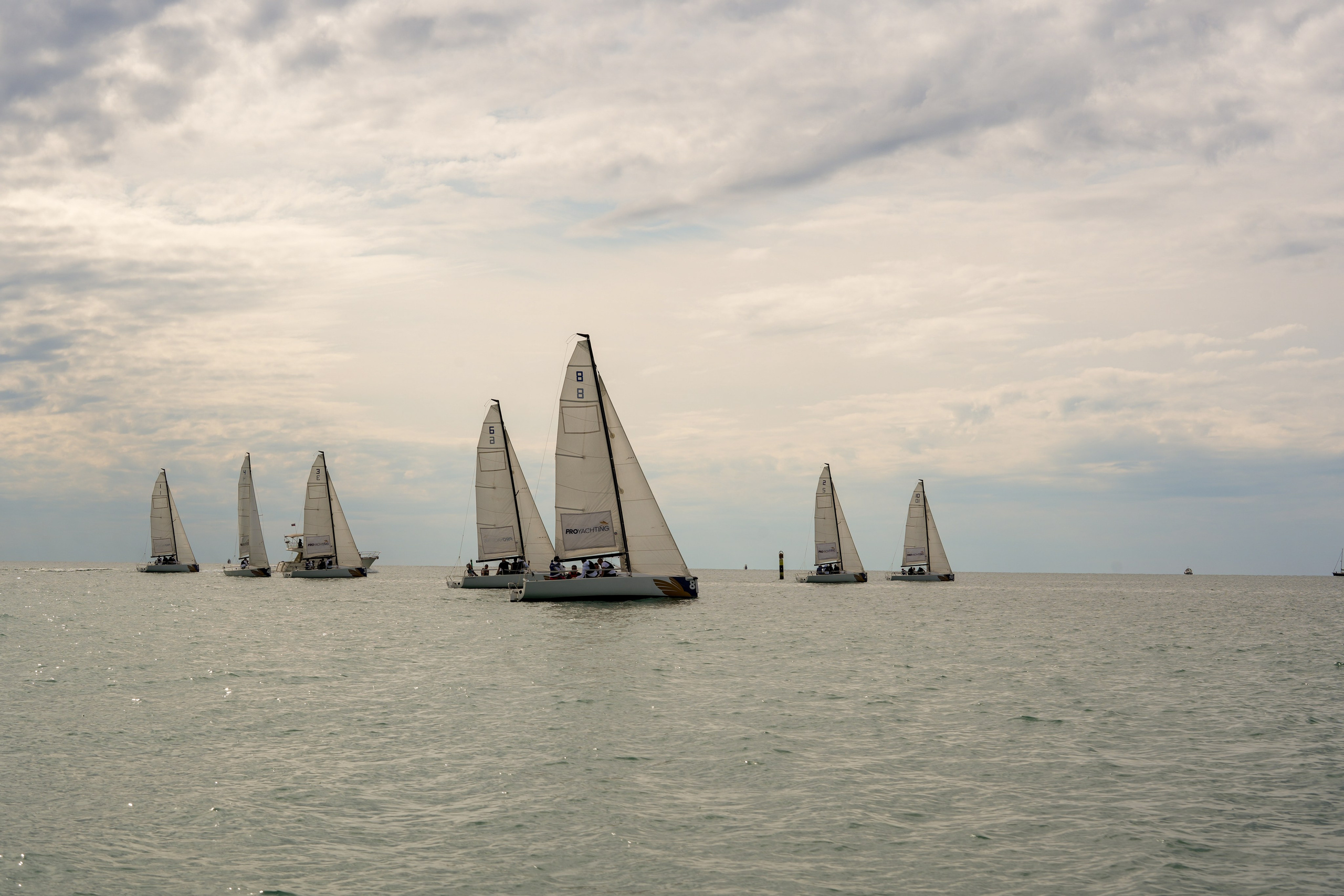Яхтенная регата для компании Агрегатка. Репортажный фотограф в Красной Поляне и Сочи Павлюченко Екатерина