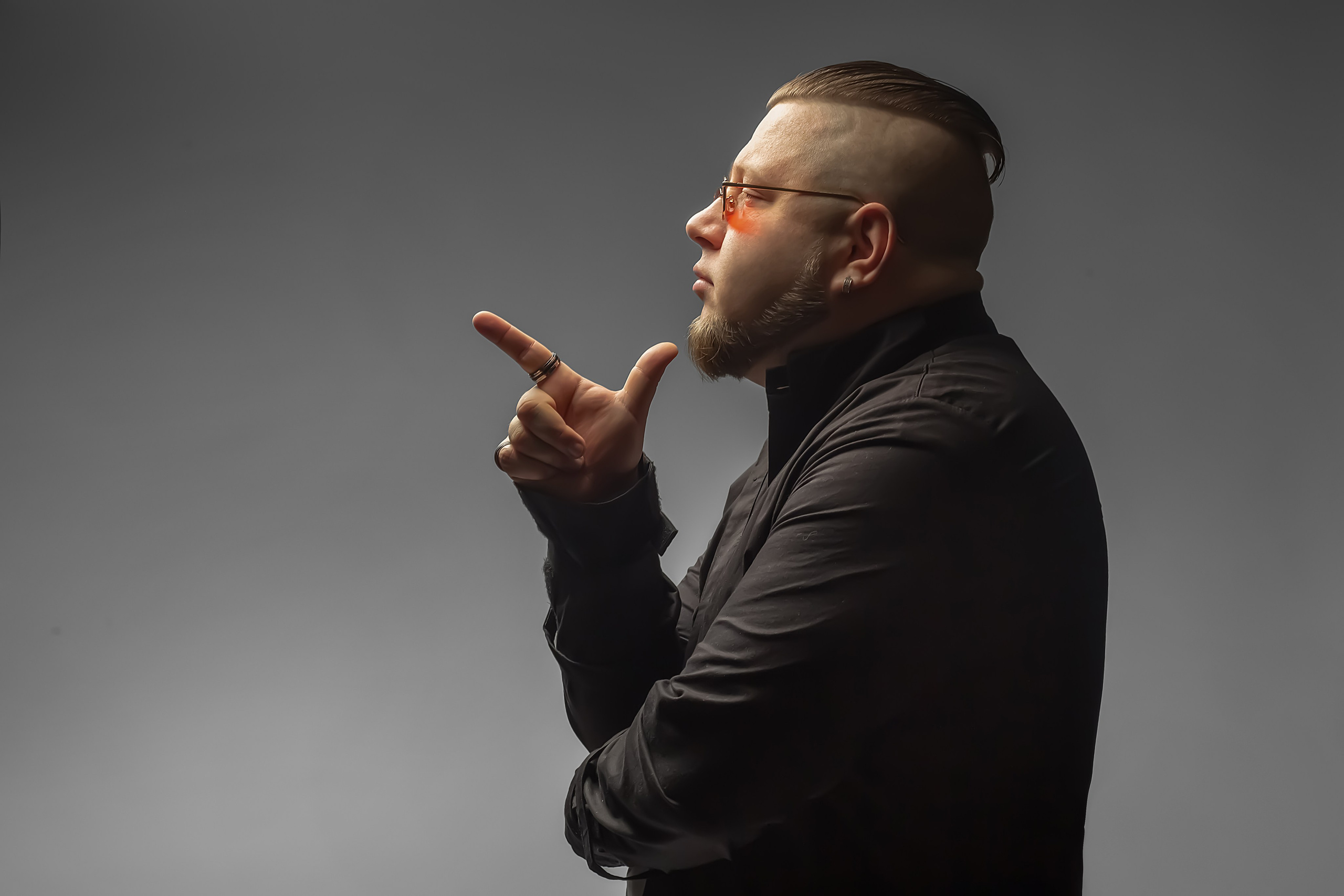 Бизнес-портрет. Фотограф Демид Никитин. г. Дубна, Москва