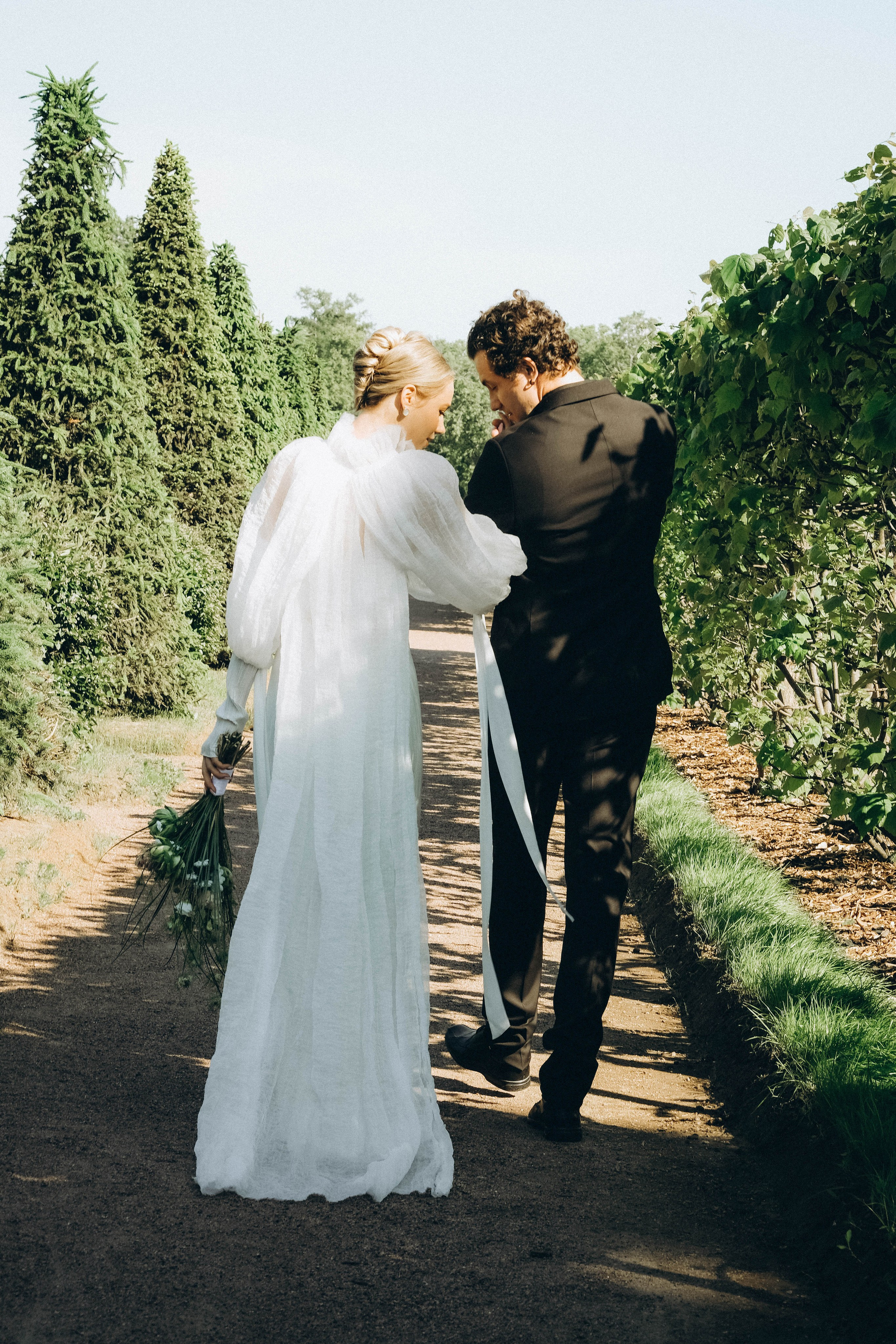 СВАДЕБНАЯ СЬЕМКА В ПАРКЕ ОРАНИЕНБАУМ. Профессиональный фотограф, Санкт-Петербург — Виктория Богомолова