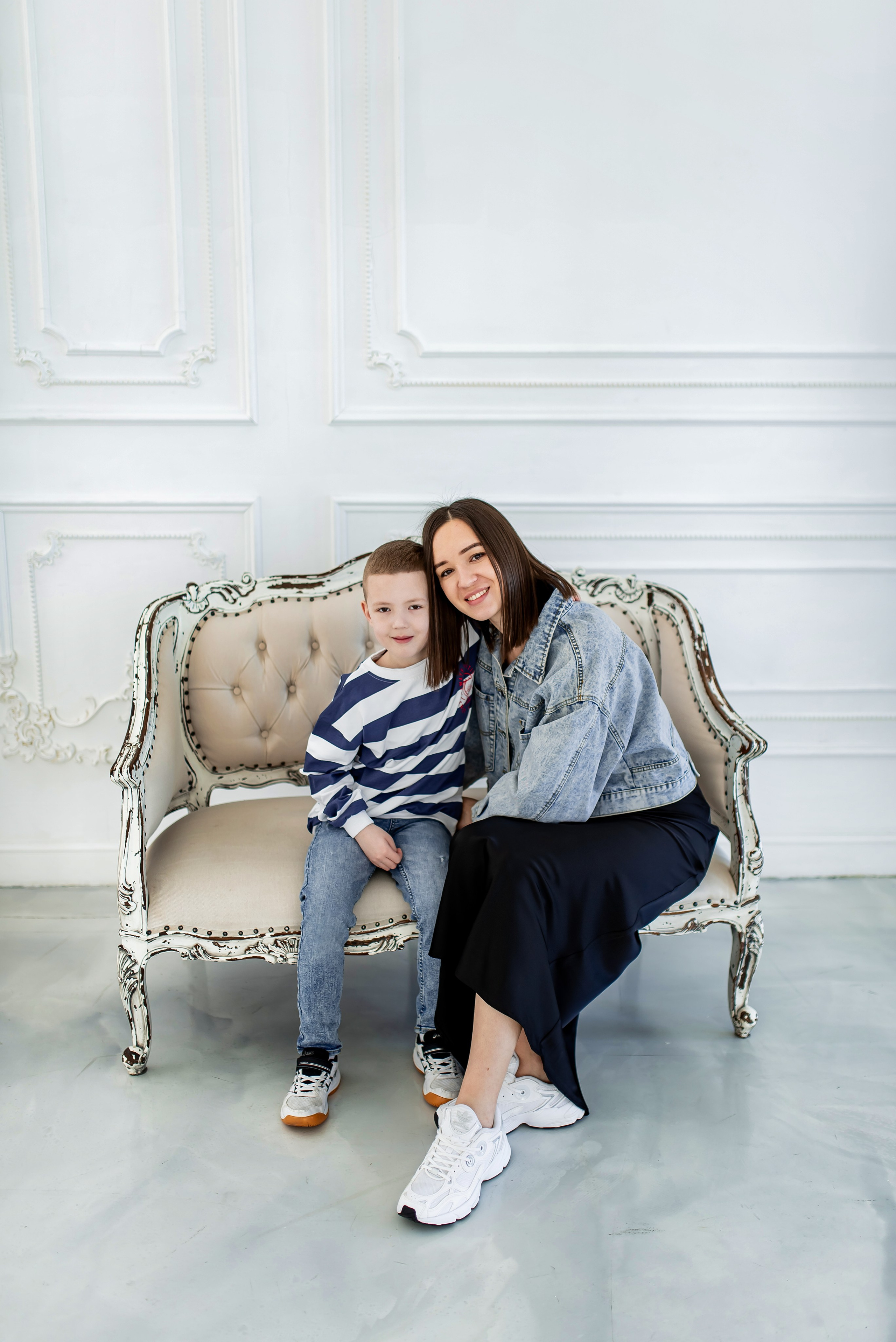 Семейная фотосессия в студии. Ольга Ли свадебный семейный фотограф Иркутск