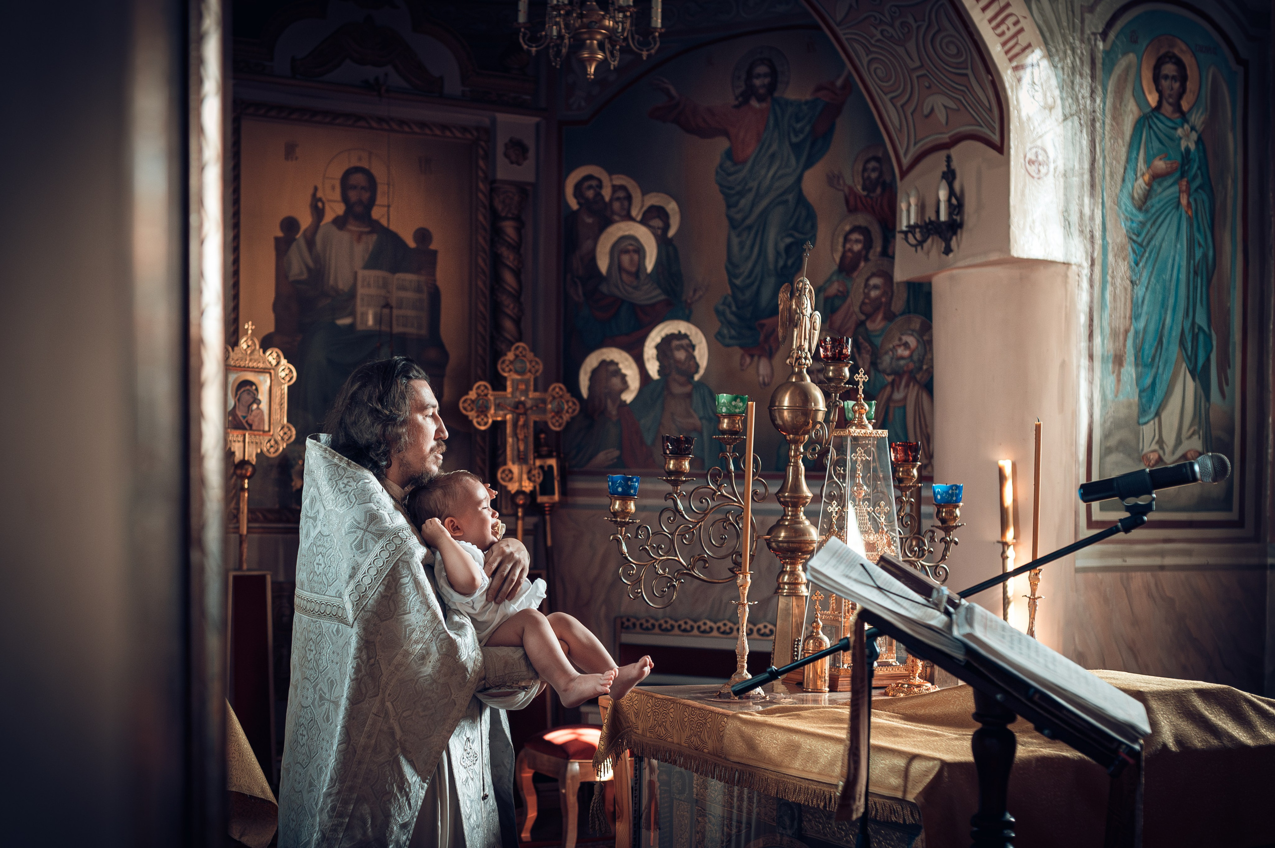 Фотограф в храме. Дарья Нетреба Фотограф на Крещение, Венчание Псков и область