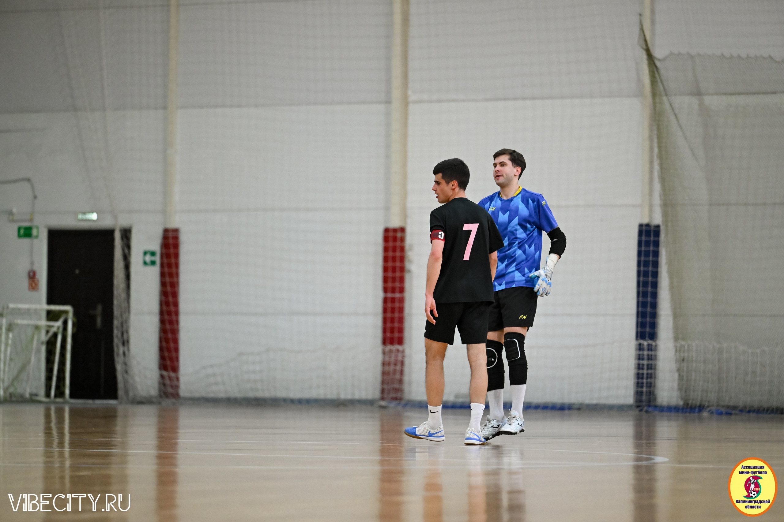 8 тур Корпоративной Бизнес-Лиги по футзалу. VIBECITY.RU Вайб Сити Ру Фоторепортажи Фотоотчеты Калининград