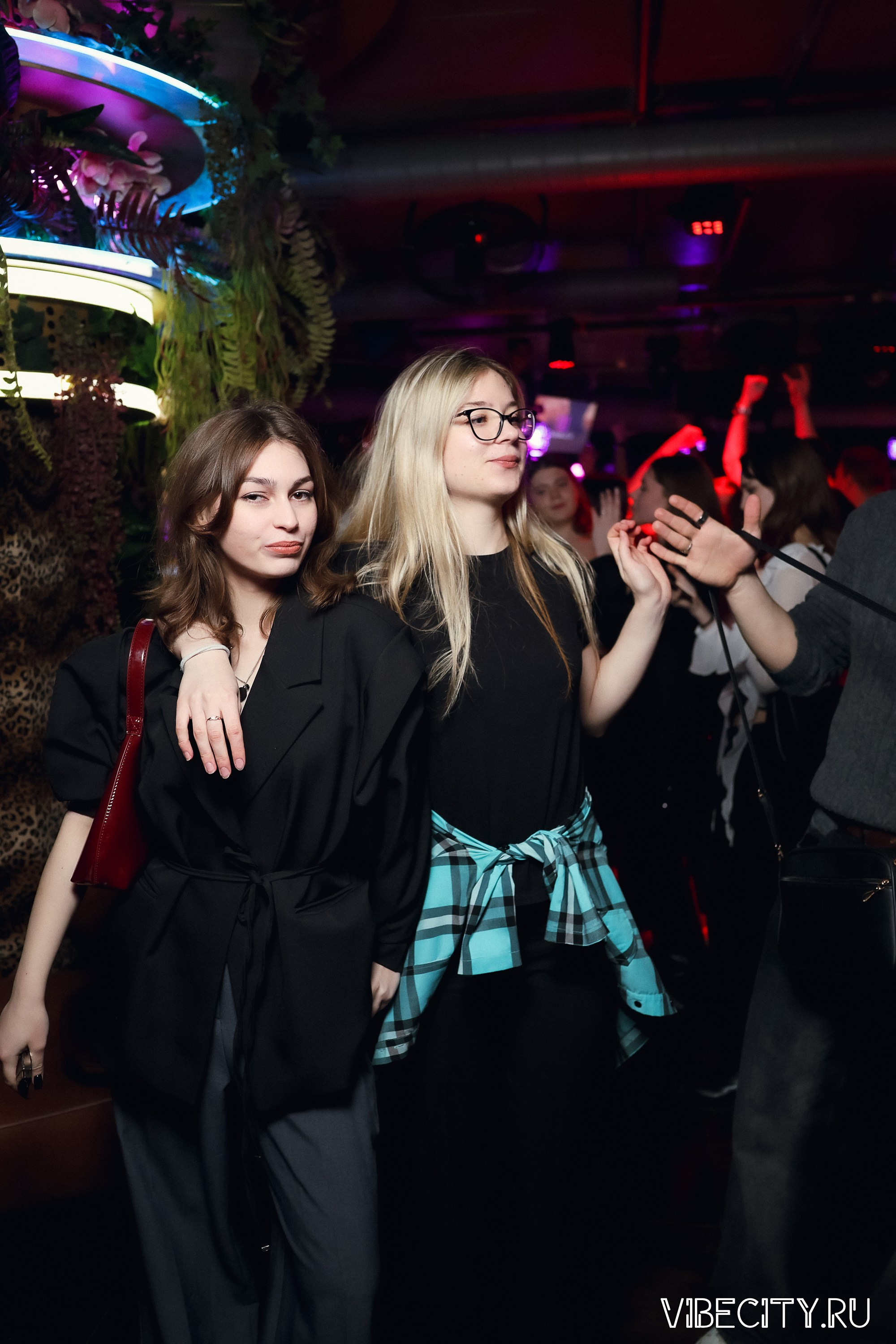 DOUBLE U. VIBECITY.RU Вайб Сити Ру Фоторепортажи Фотоотчеты Калининград