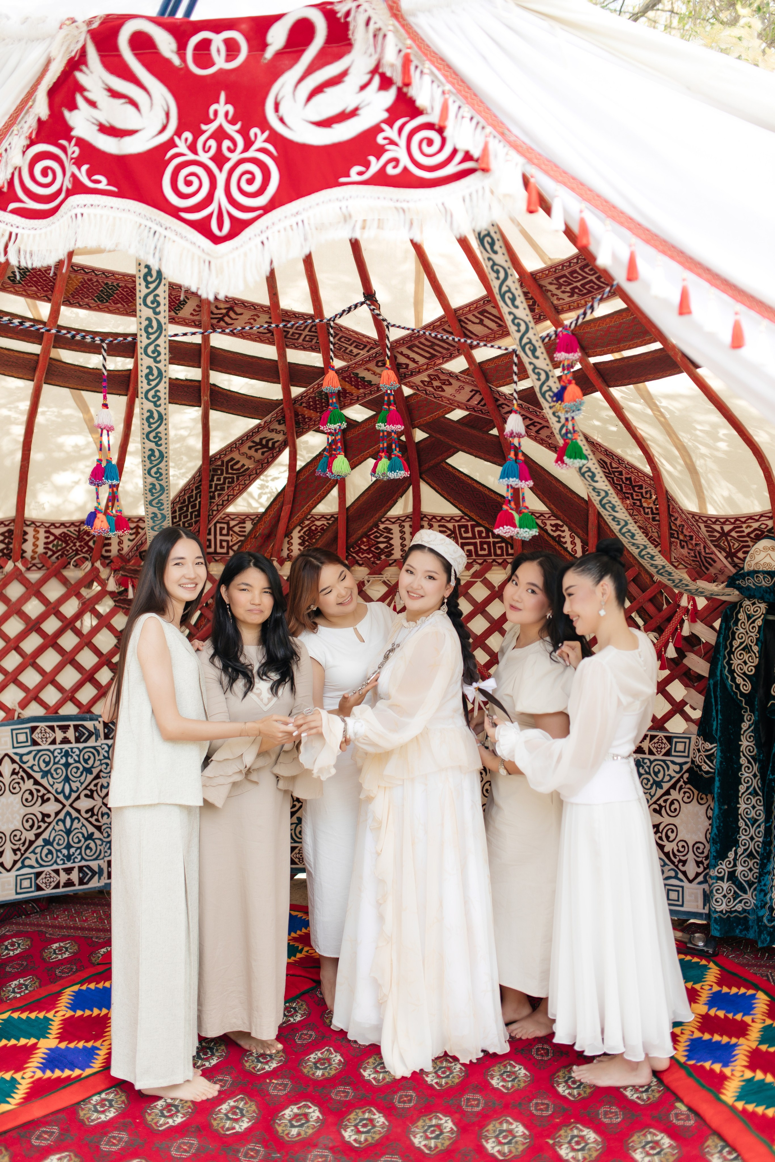 Aynur — syrğa salu. Wedding and Love story Photographer