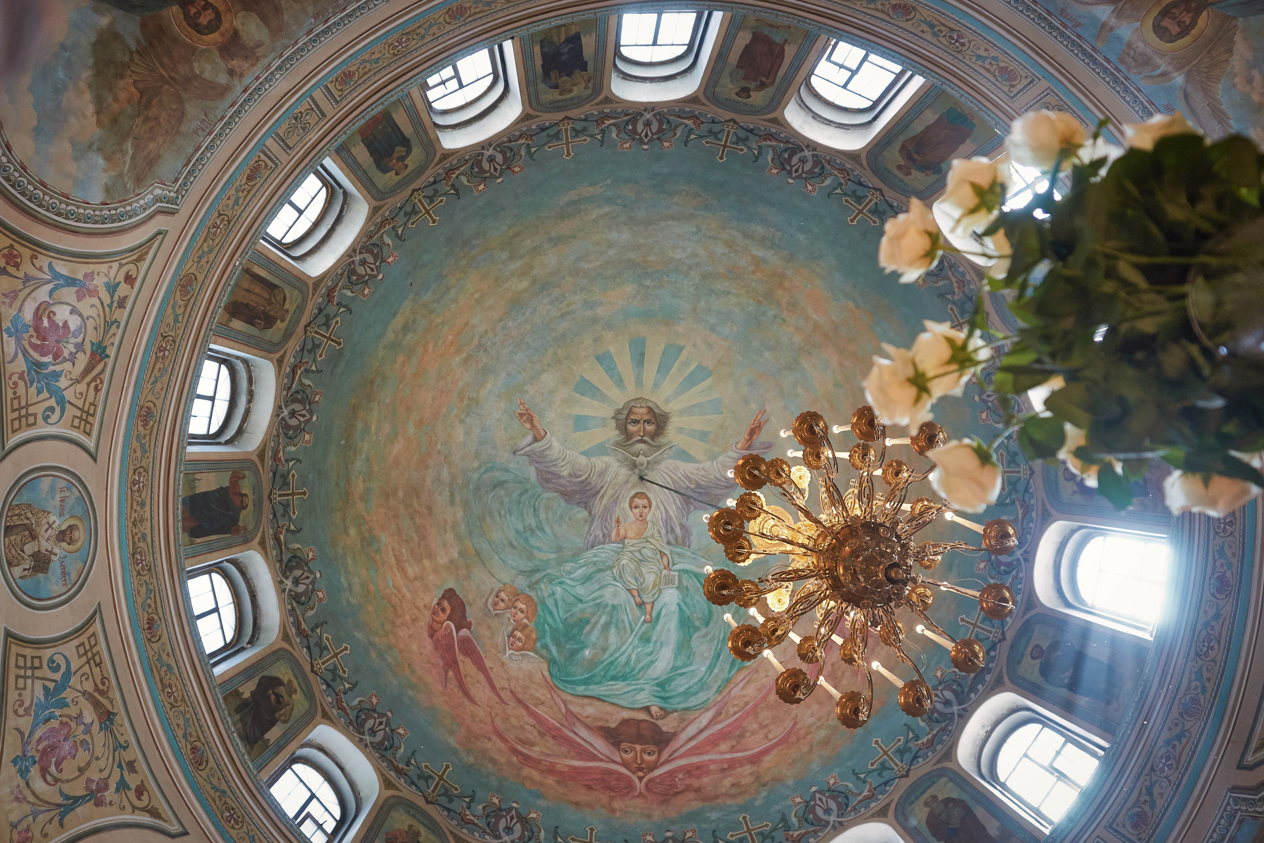 Венчание в церкви. Фотограф Владимир Артамонов