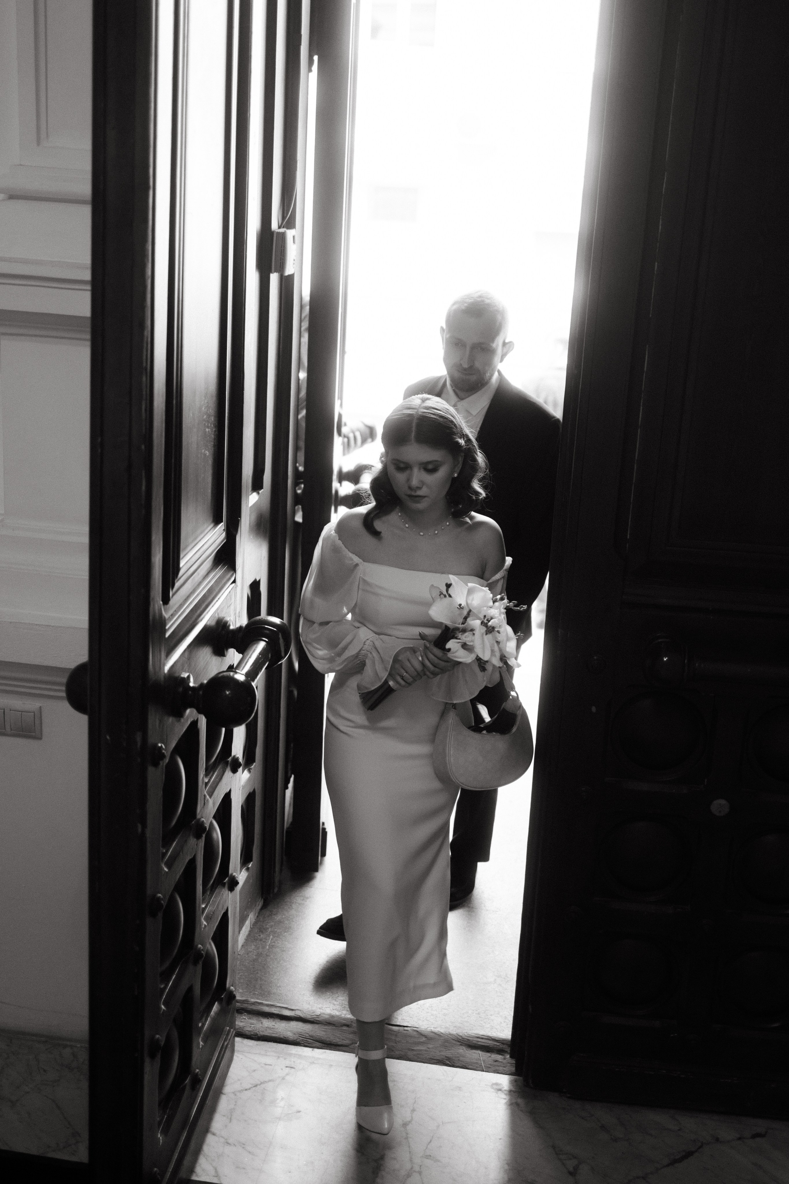 Владимир и Катя, встреча в отеле и роспись в особняке Спиридонова. Свадебный и портретный фотограф в Москве Кристина Золотова