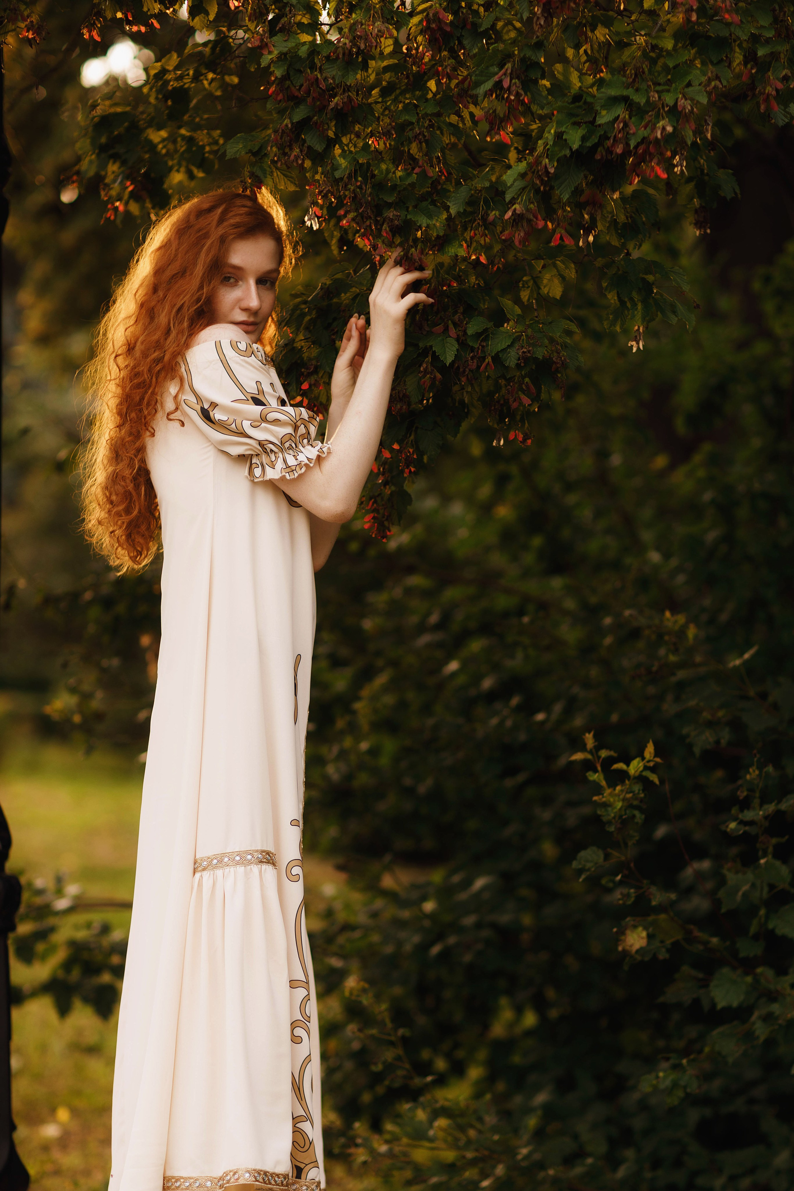 Фотосессия на заливе с Татой в платье от Ирины Павловой. Портретный и репортажный фотограф в Чебоксарах Андриян Чаркин