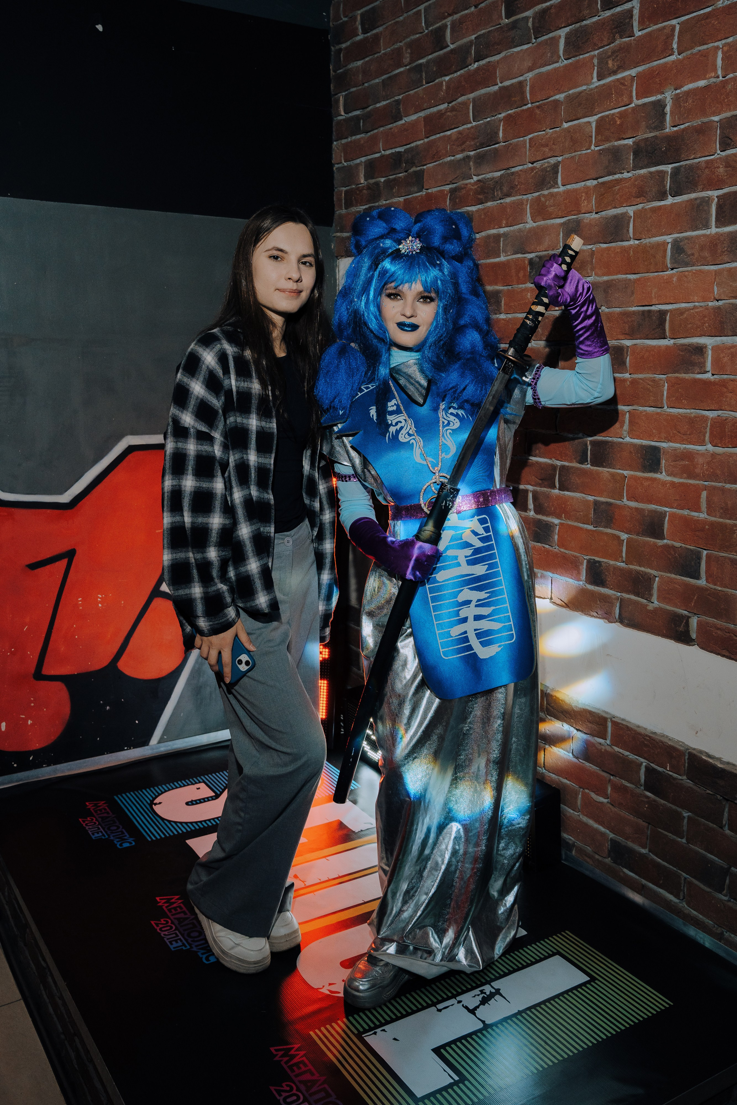 20 ЛЕТ МЕГАПОЛИС ЧЕЛЯБИНСК ХЕДЛАЙНЕР ЕЛКА. Репортажный фотограф Зуев Роман г. Челябинск