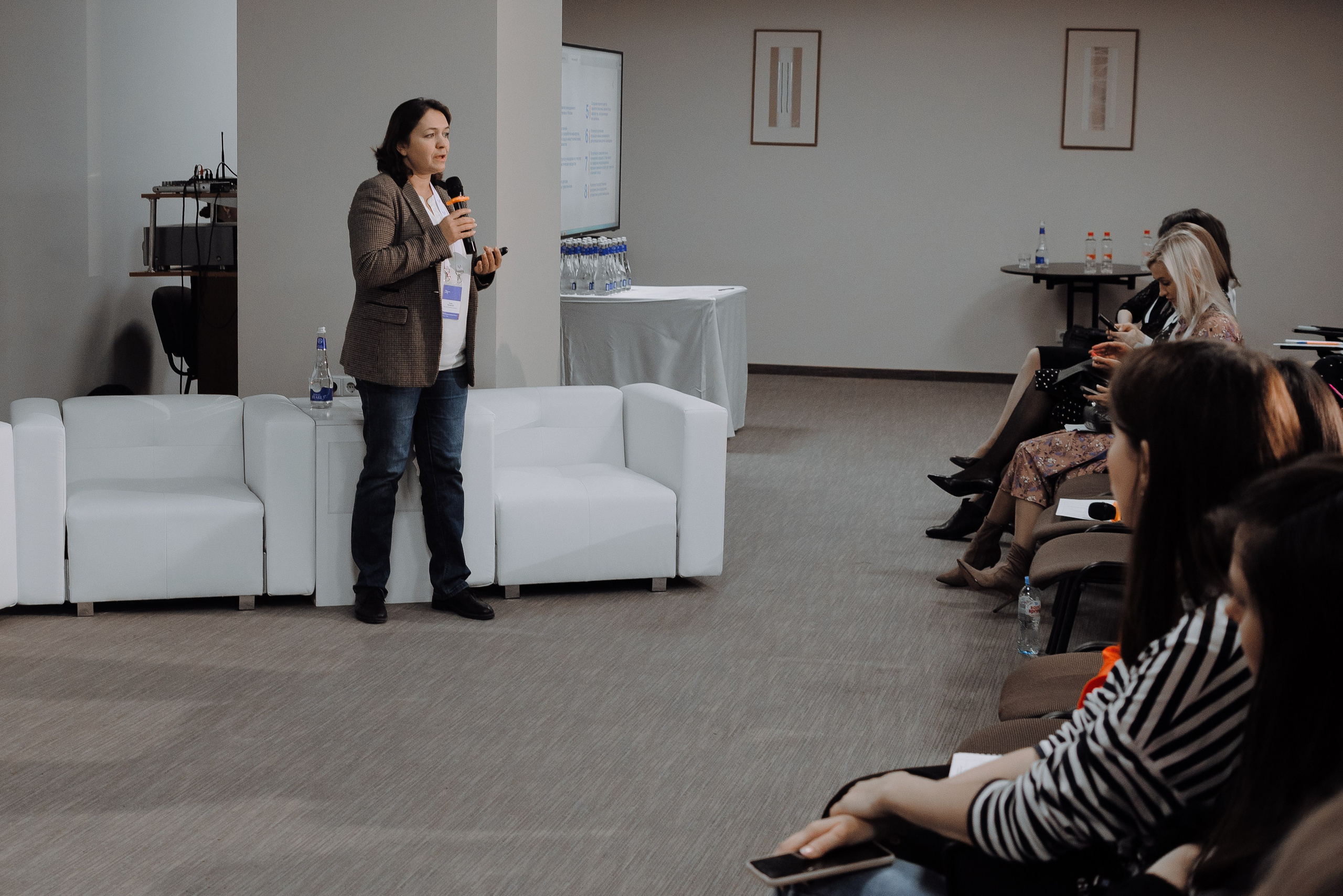 ОБЛАСТНАЯ КОНФЕРЕНЦИЯ «РАЗВИТИЕ ТУРИЗМА В ЧЕЛЯБИНСКОЙ ОБЛАСТИ». Репортажный фотограф Зуев Роман г. Челябинск