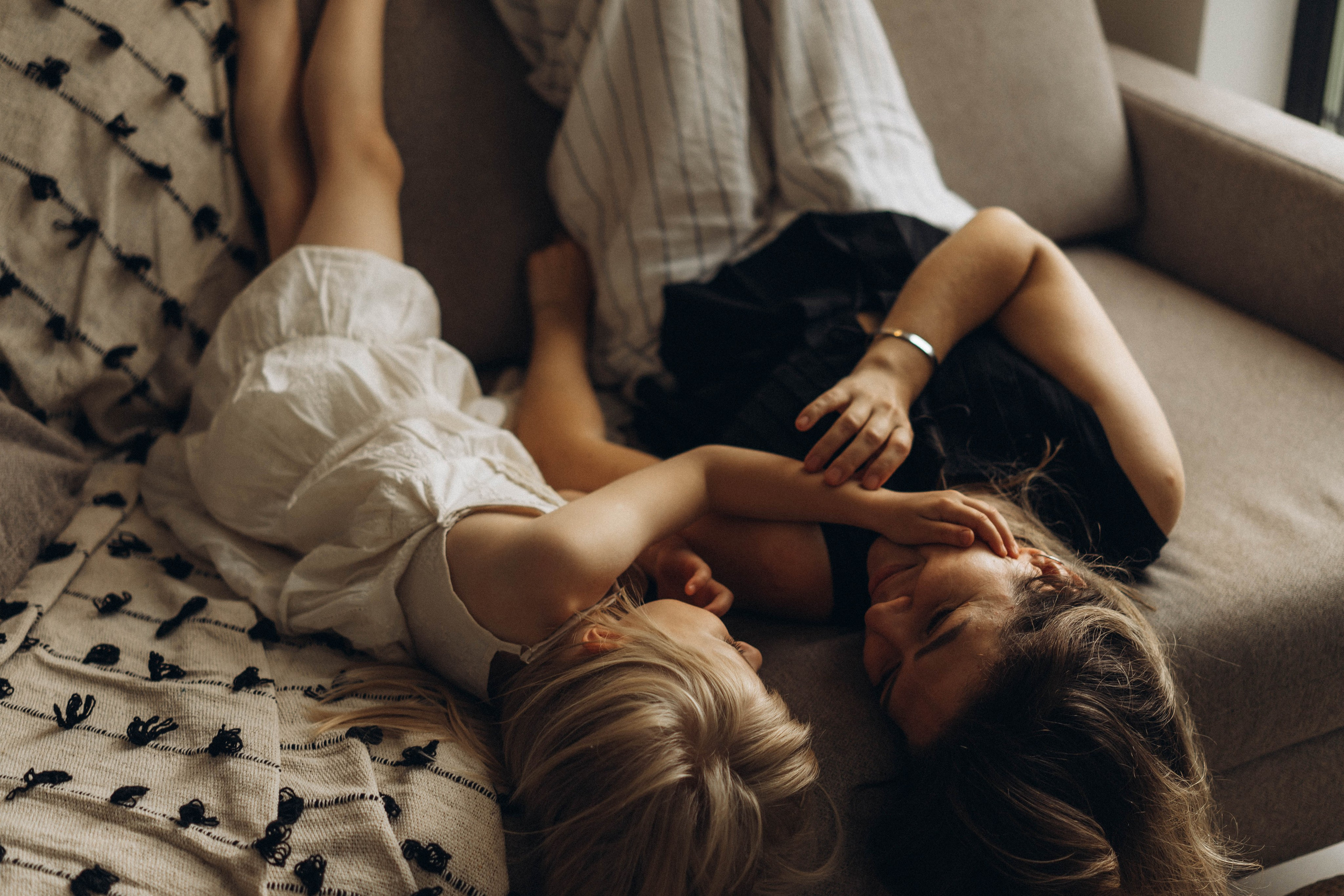 Фотосессия домашняя мама и дочка. Фотограф Екатеринбург Кокшарова Александра