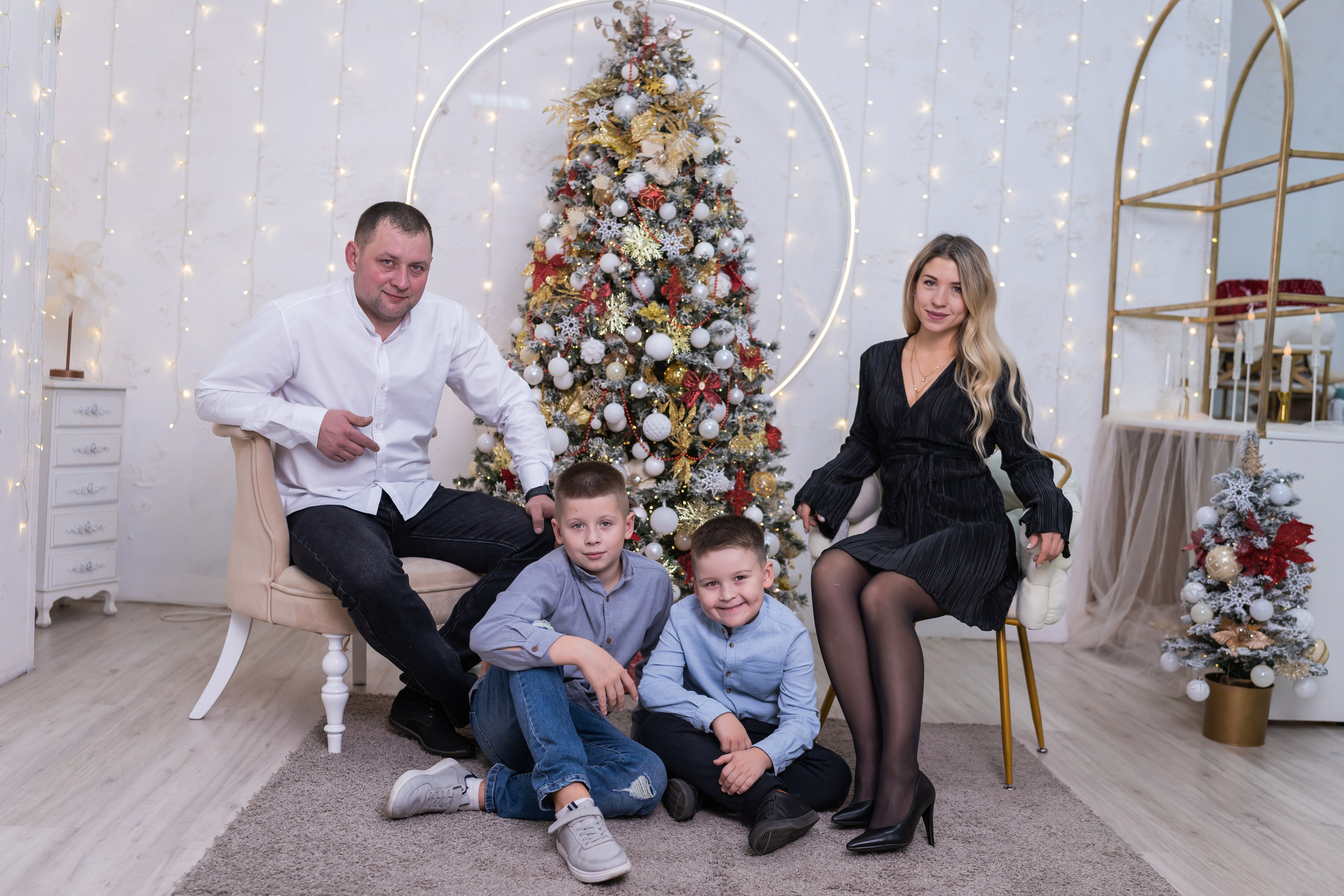 Максим, Виктория, Даня и Миша. Фотограф и Видеограф Алексей Удовиков